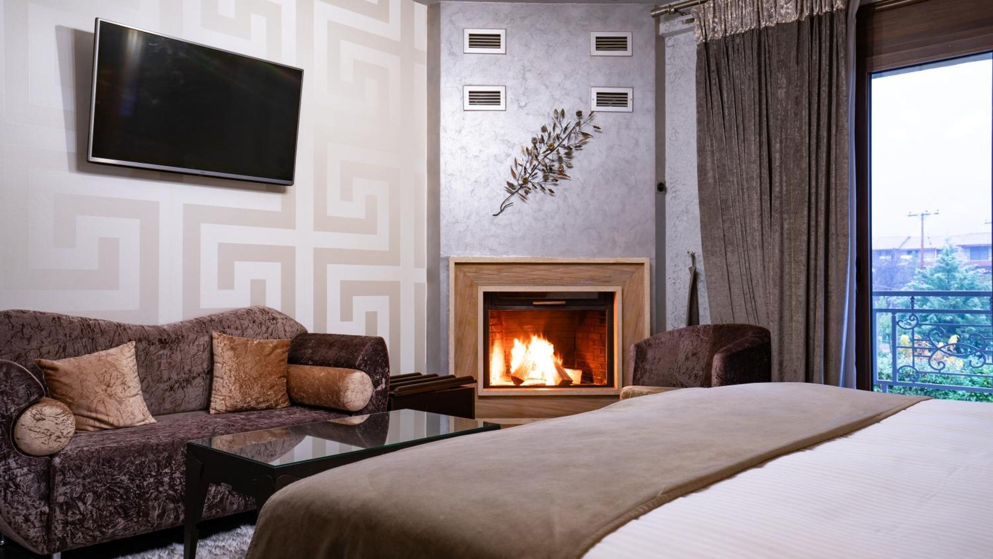 Hotel Eliton & 3*