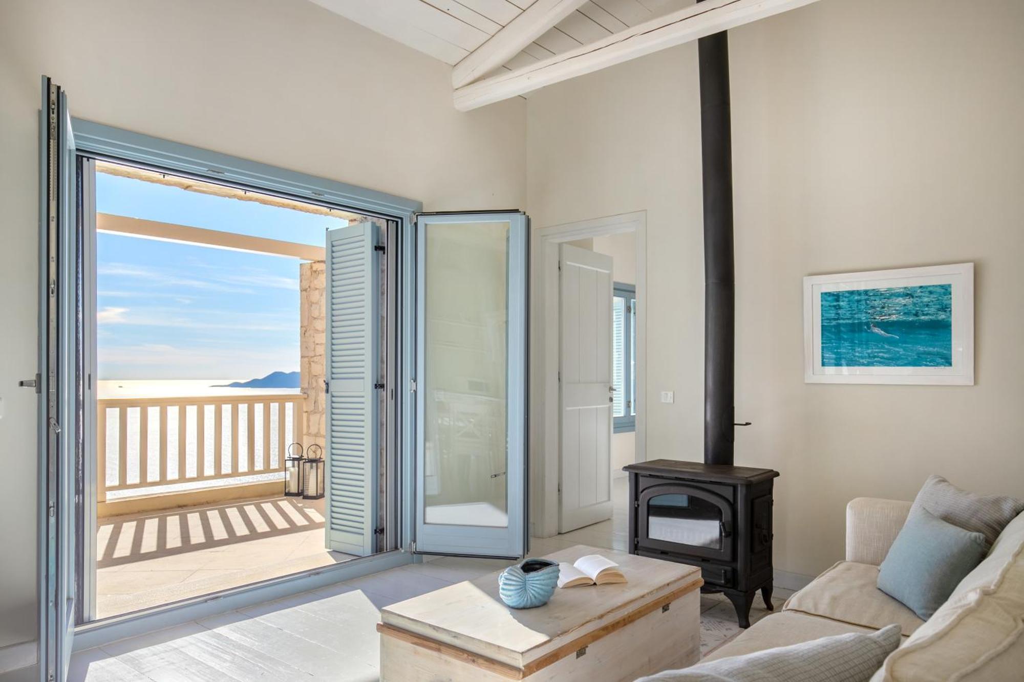 Urania Luxury Villa