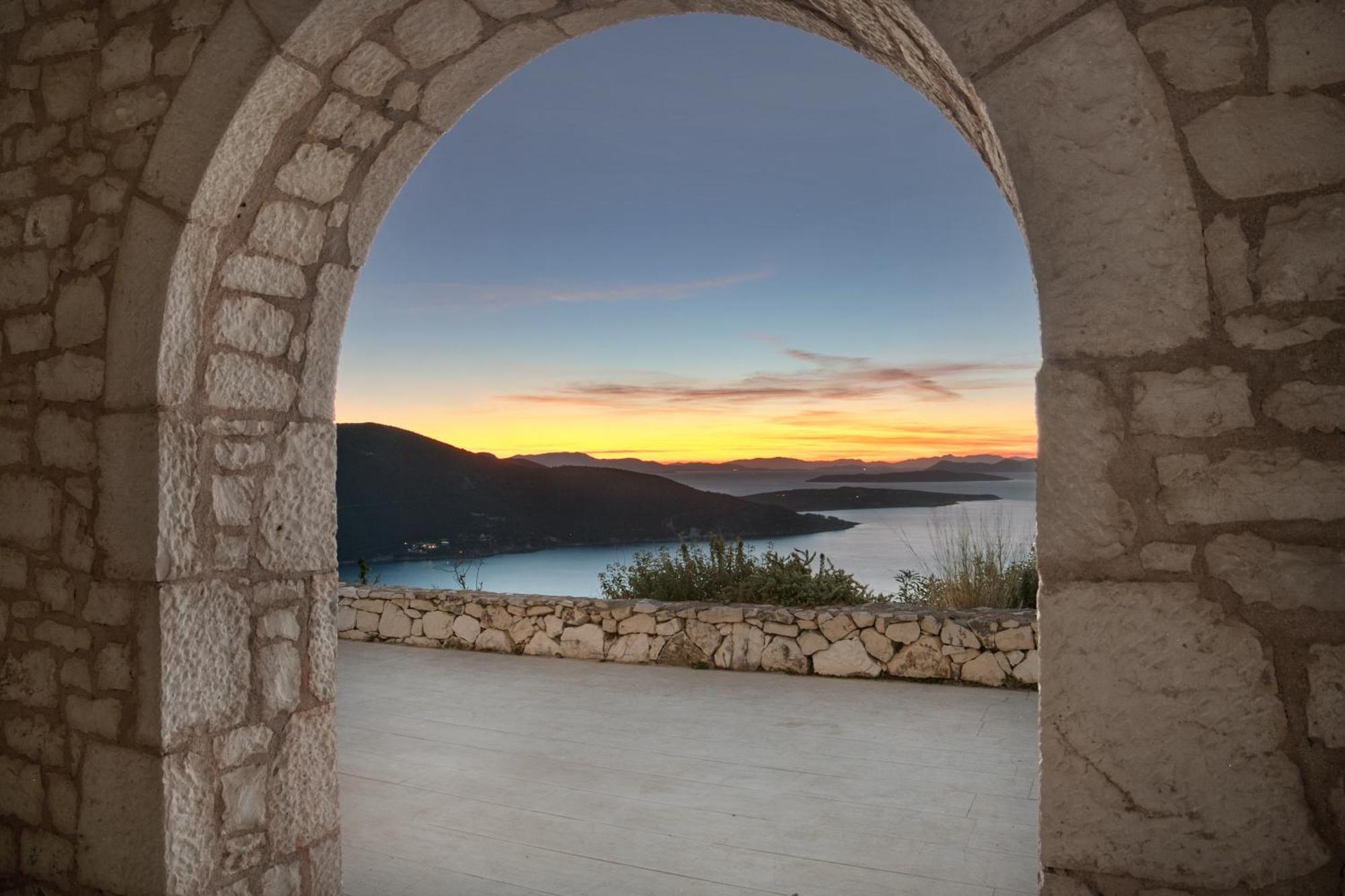 Urania Luxury * Vasiliki (Lefkada)