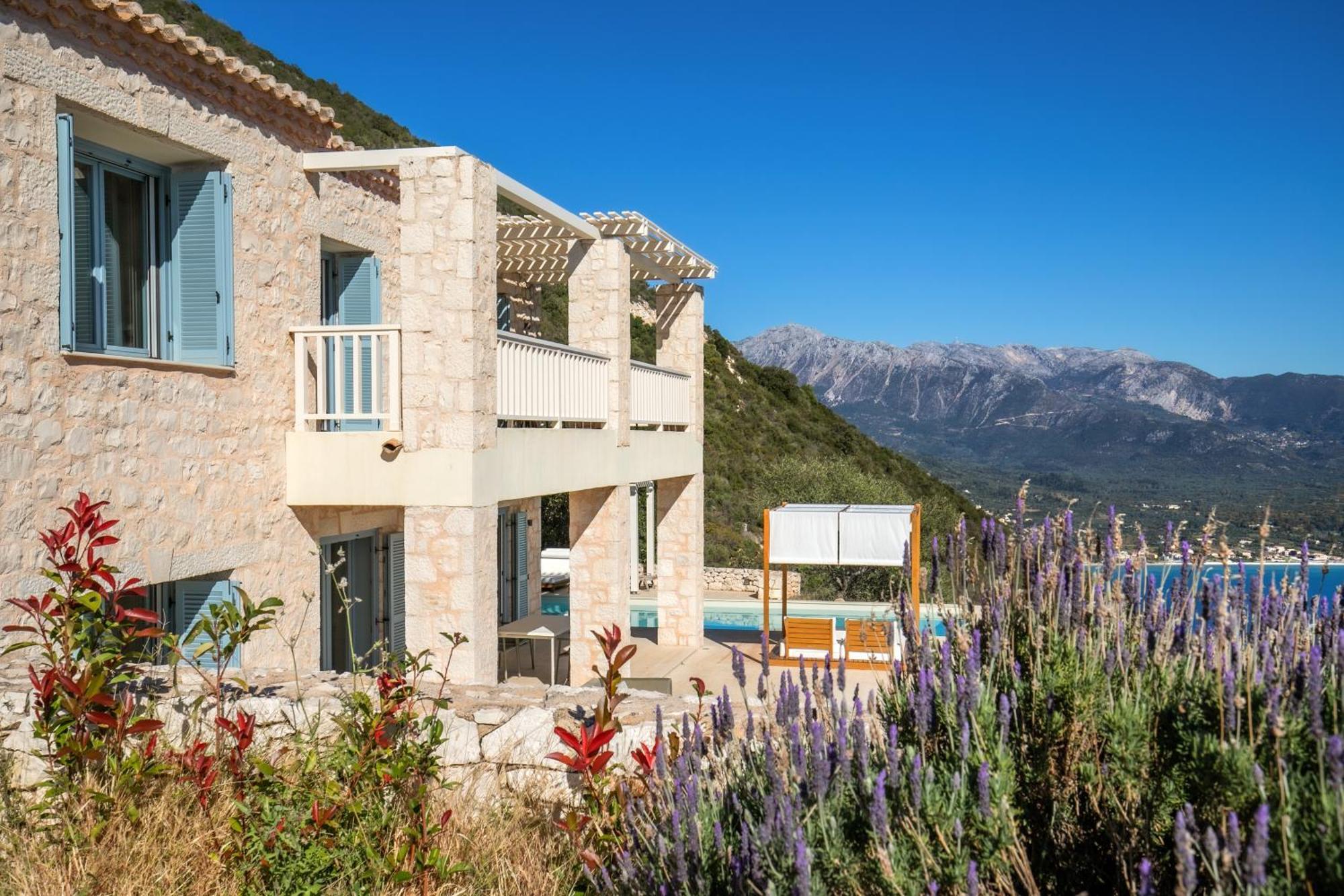 Urania Luxury Villa