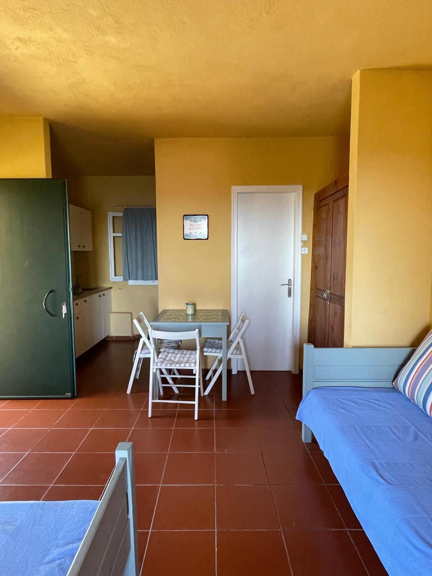 The Yellow Apartment Agios Nikolaos (Chalkidiki)