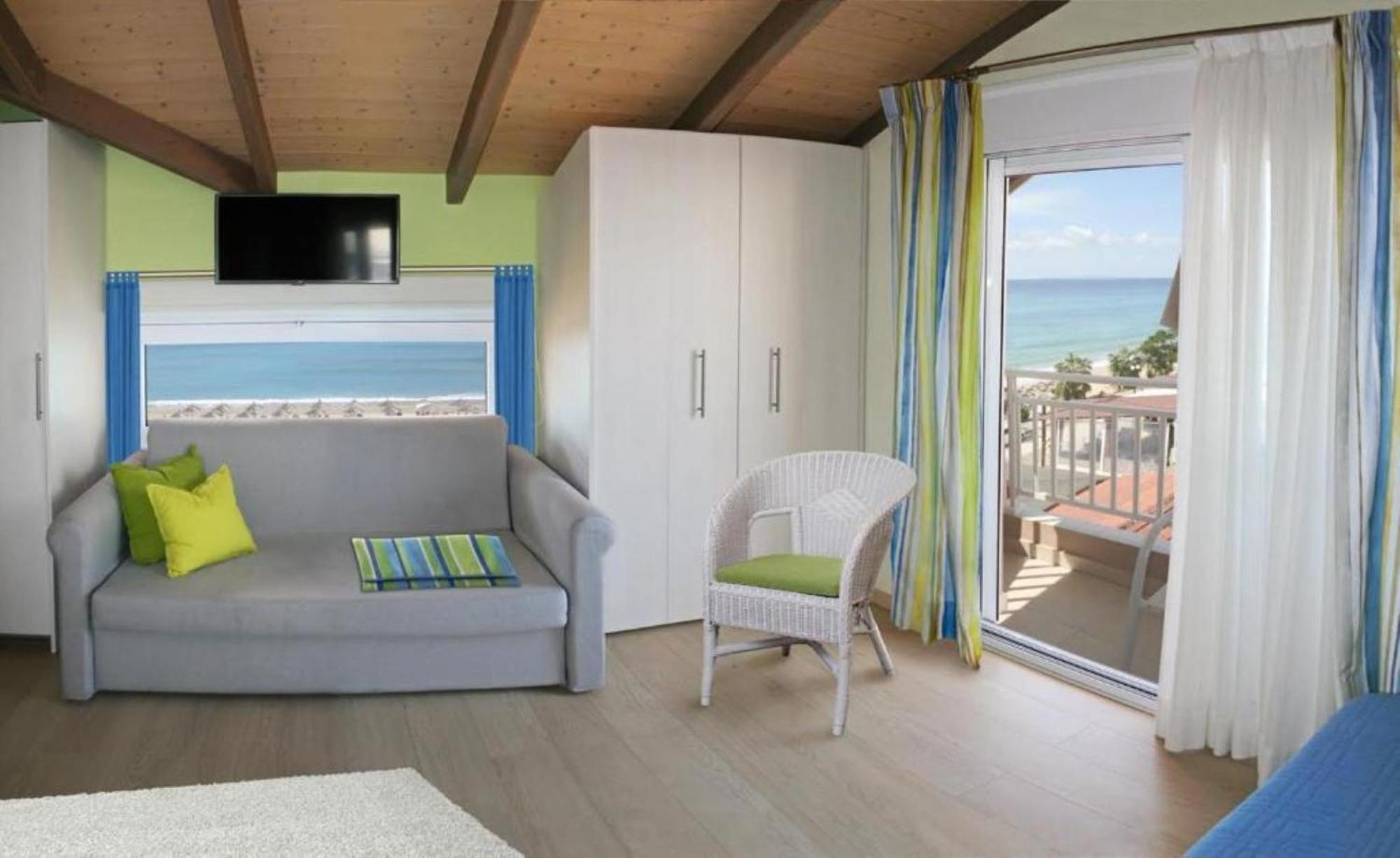 Whitesands 3*