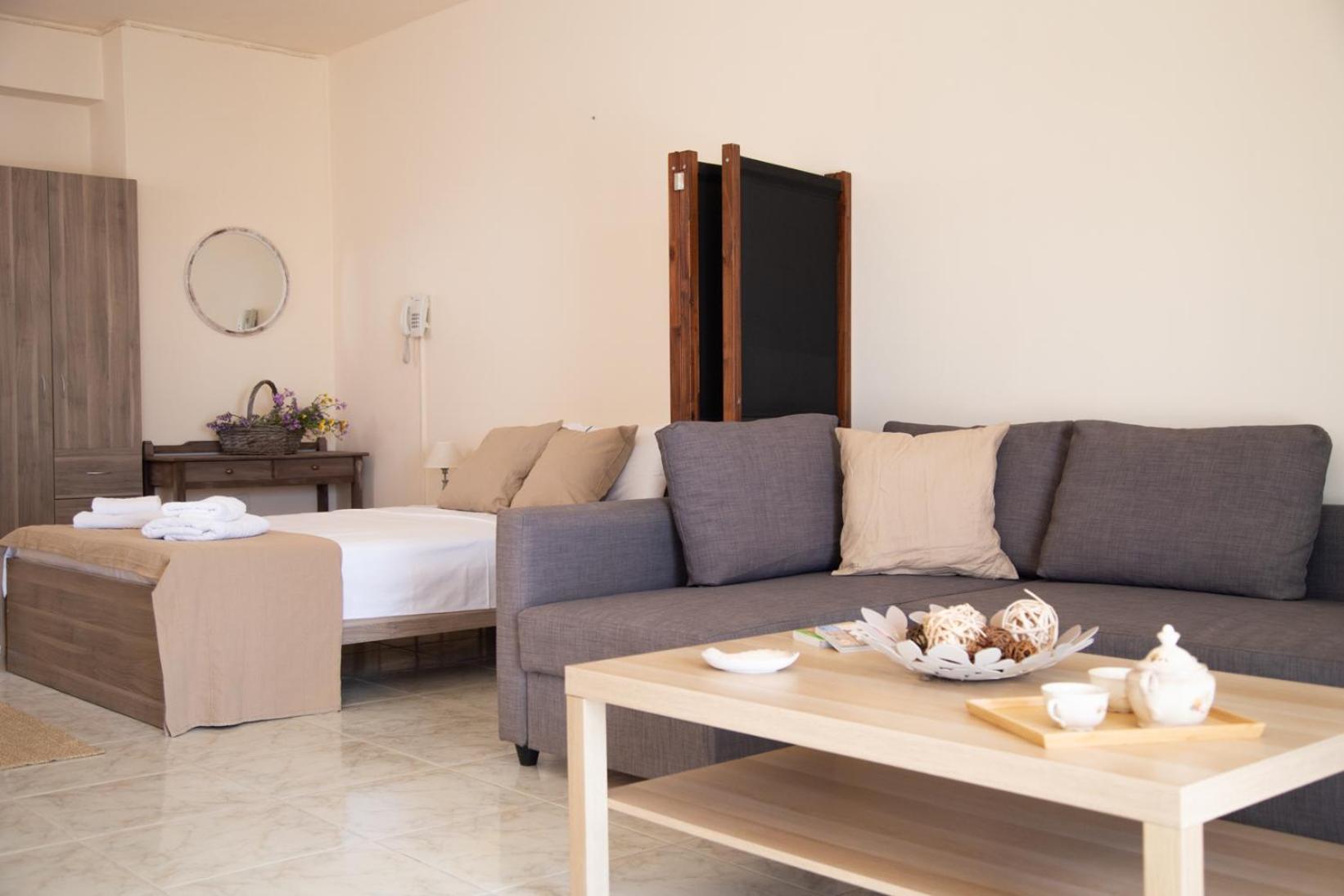 Hotel Poseidon And By The Sea