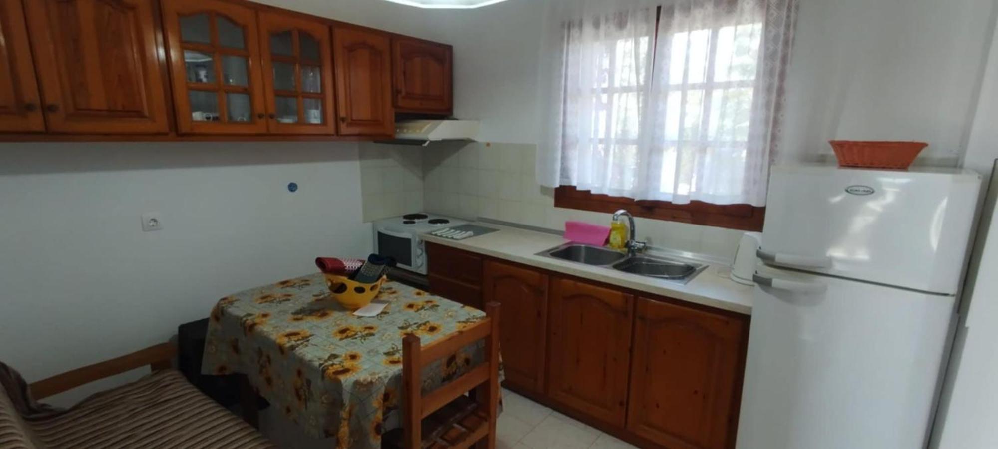 Nikolas House Guest house *