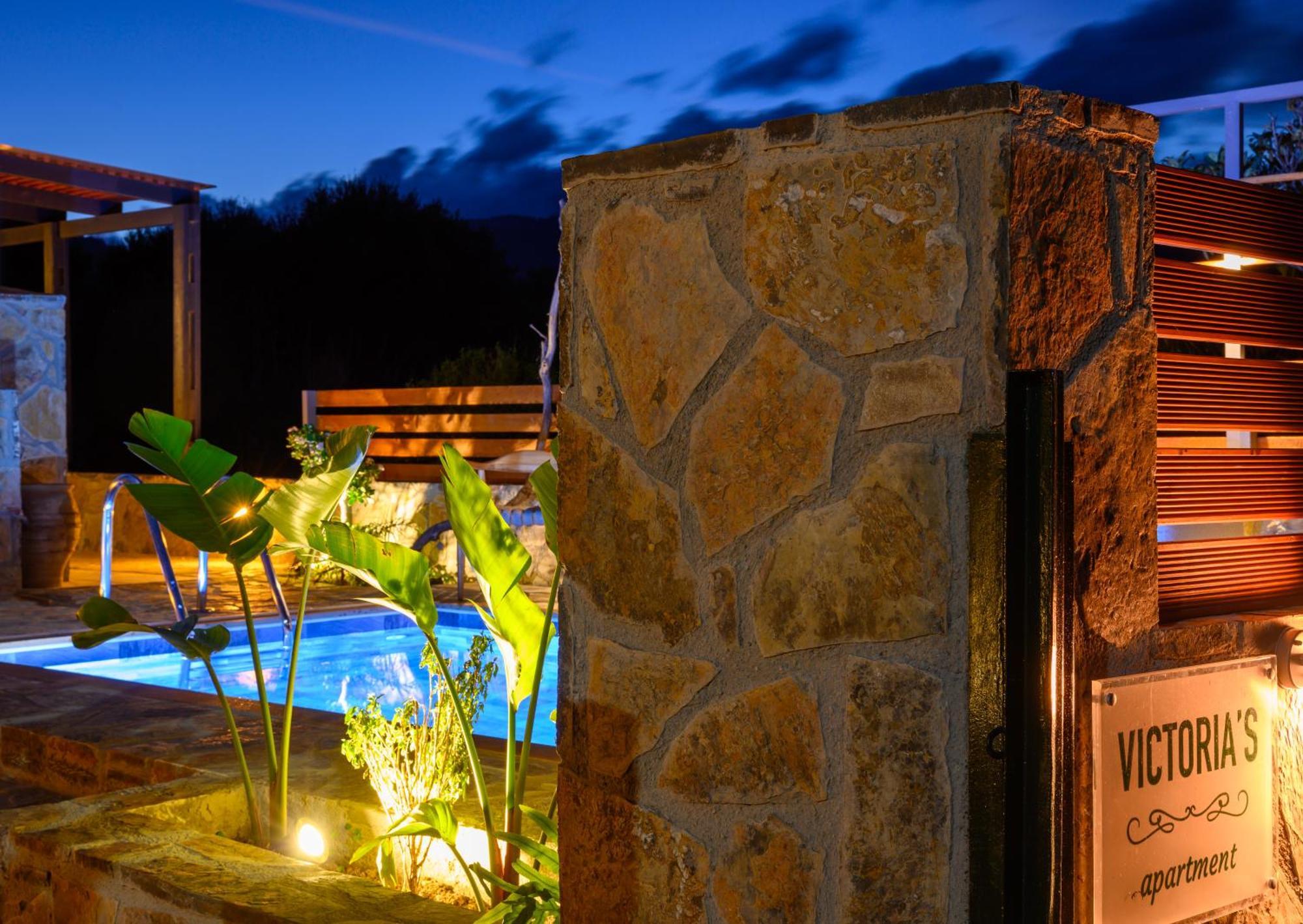 Apartment Victoria's Luxury - Private Pool, Jacuzzi *