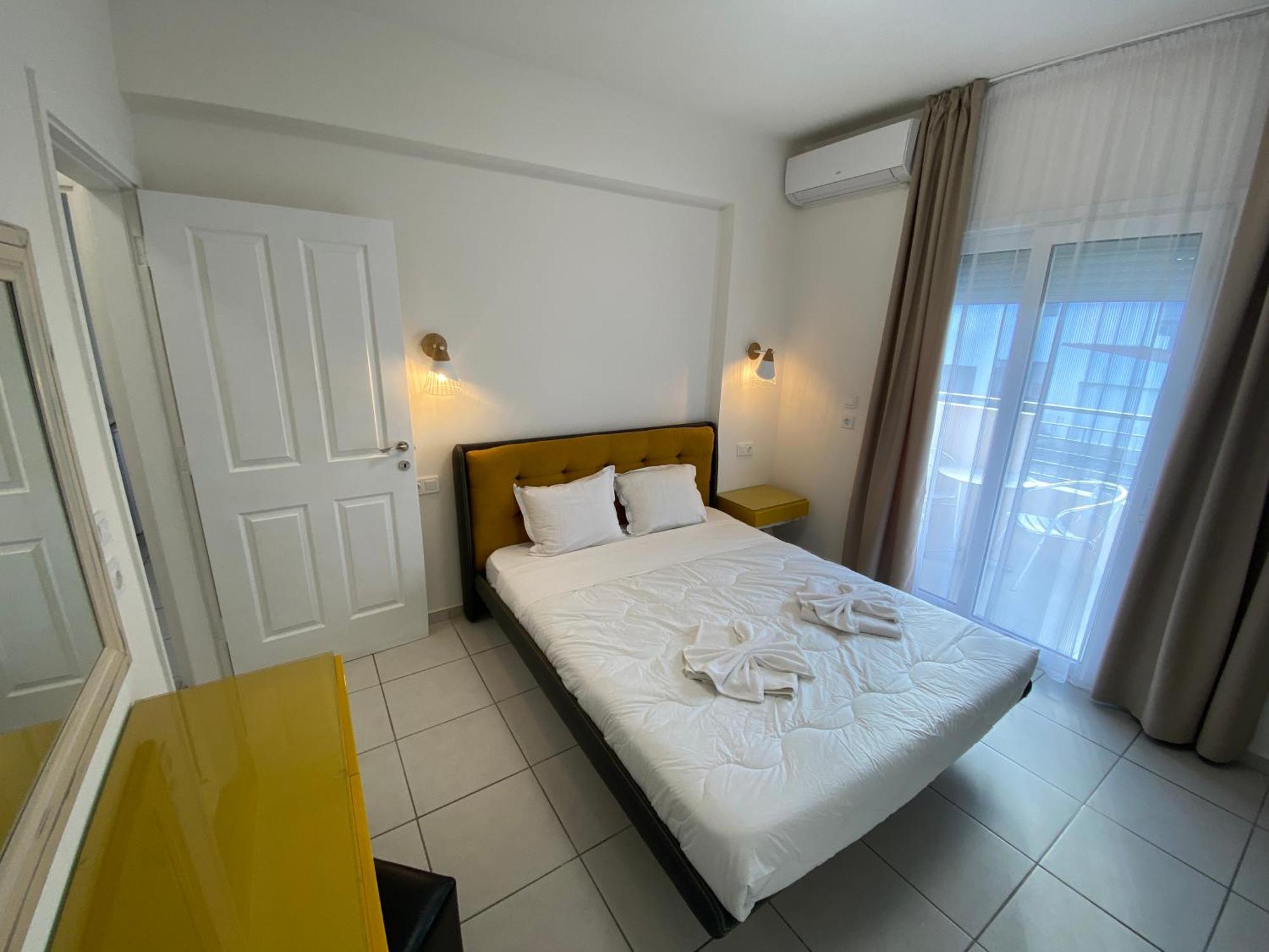 Opalium Beach Front Suites Aparthotel