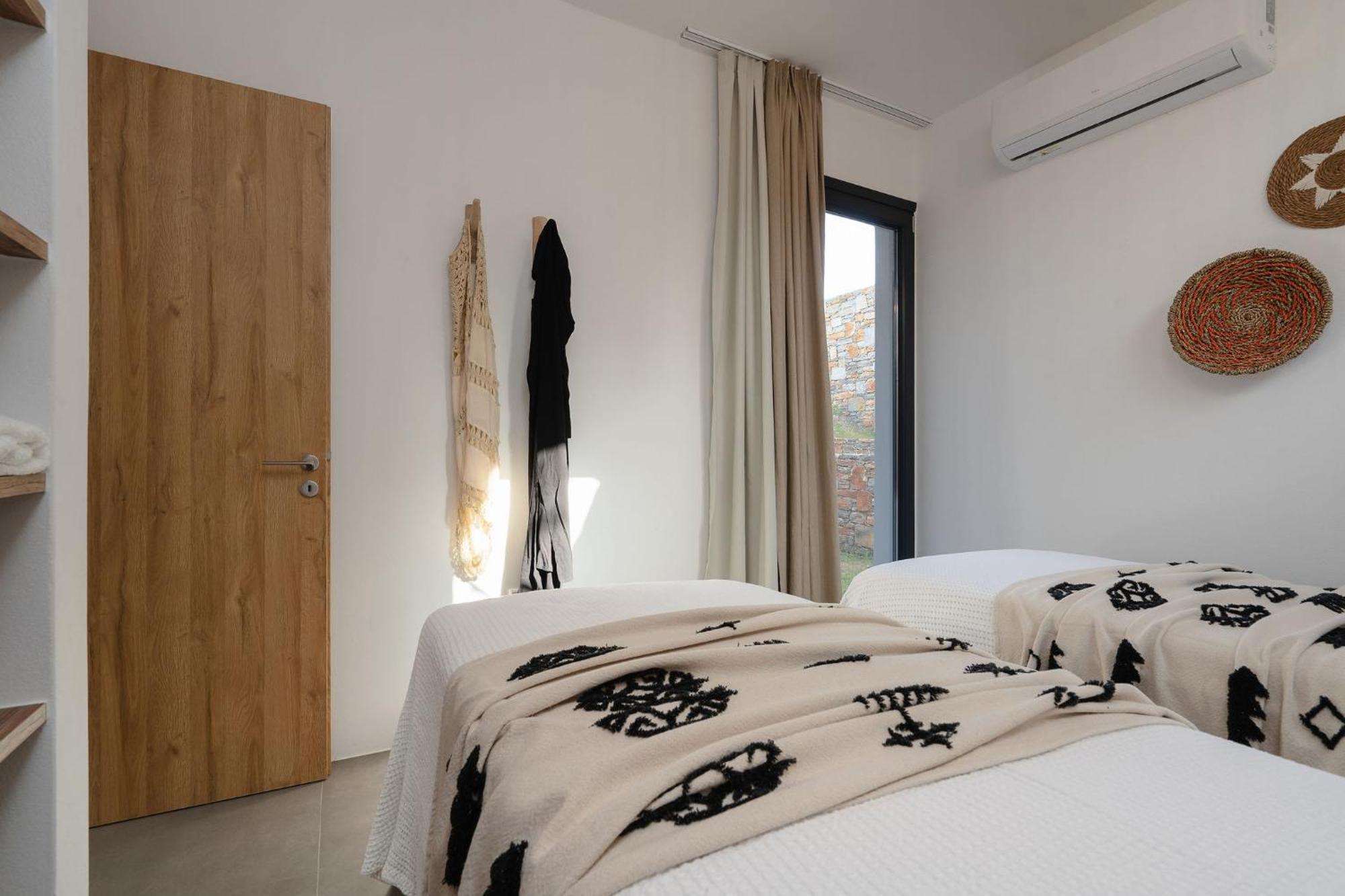 Holiday home Lea Mikri Vigla *
