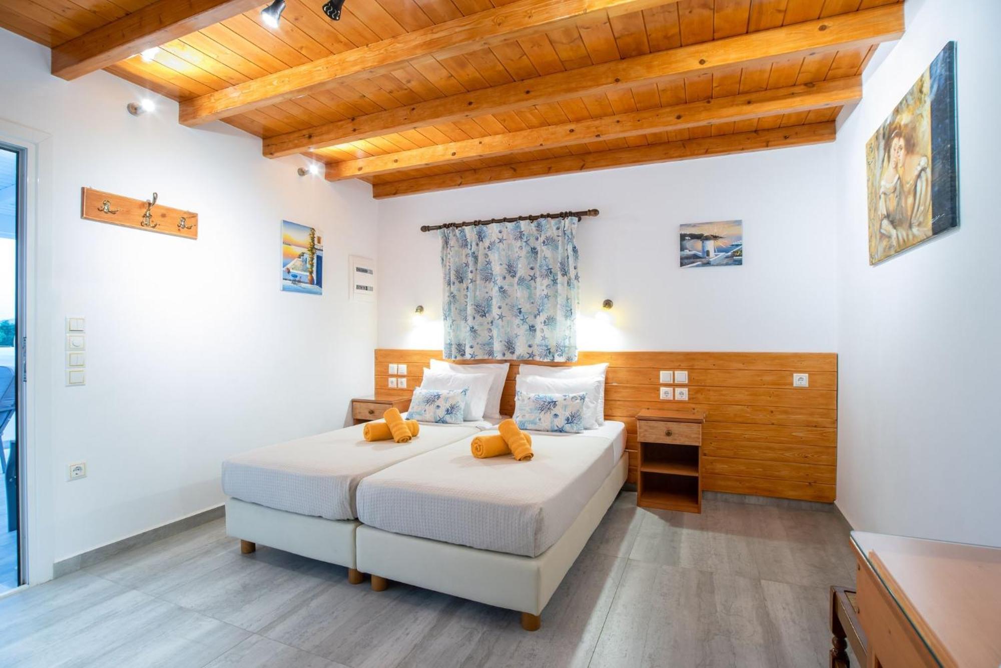 In - Third Floor With Sea View Double Or Twin With Private Terrace * Parikia (Paros)