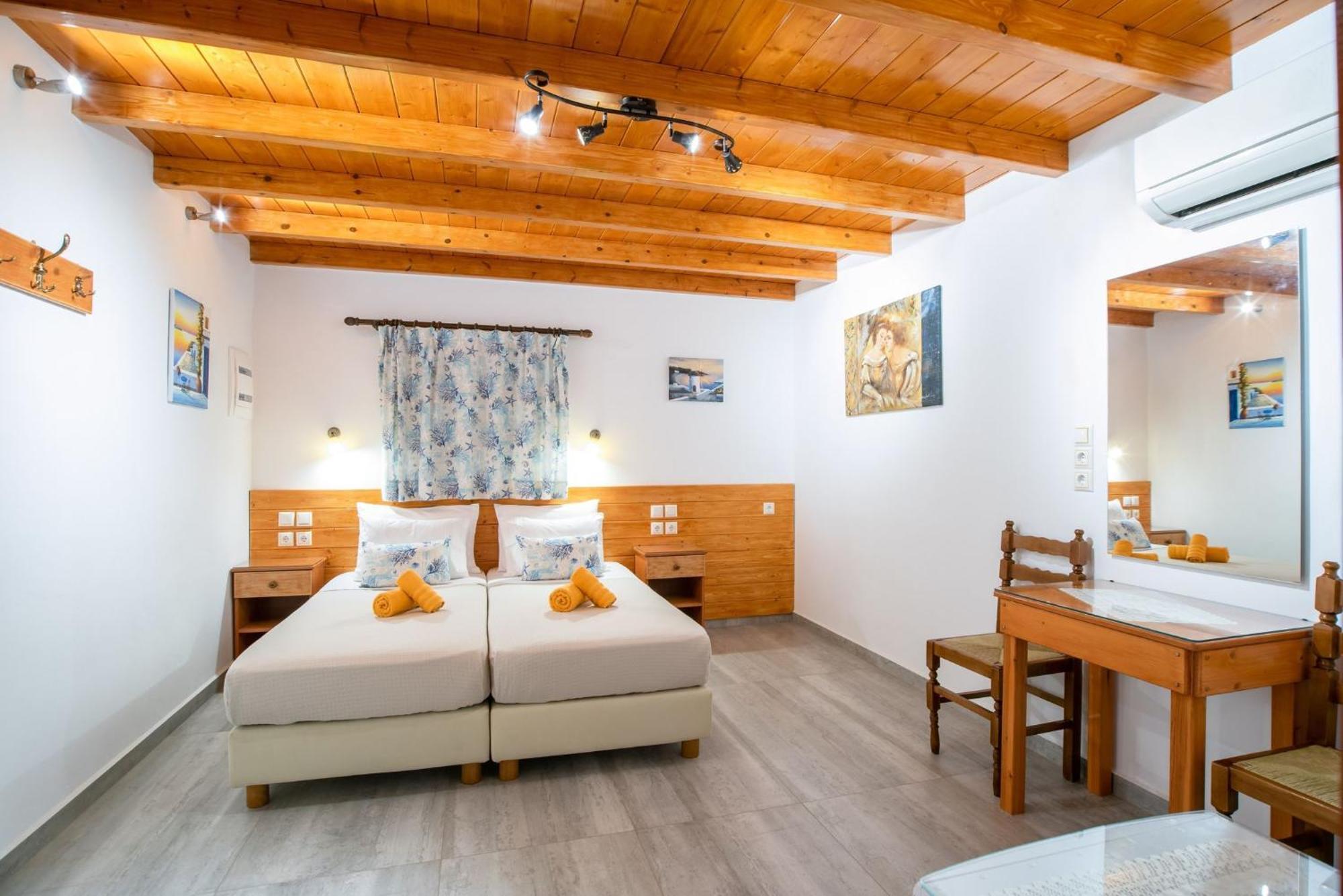 In - Third Floor With Sea View Double Or Twin With Private Terrace Guest house Parikia (Paros)