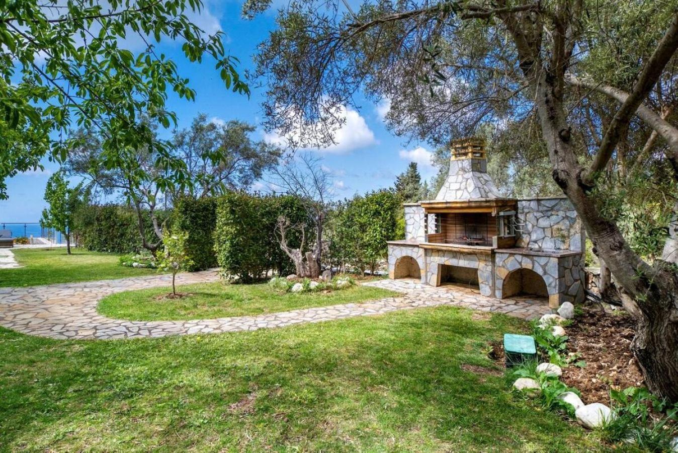 Goudis Villa Lefkada City