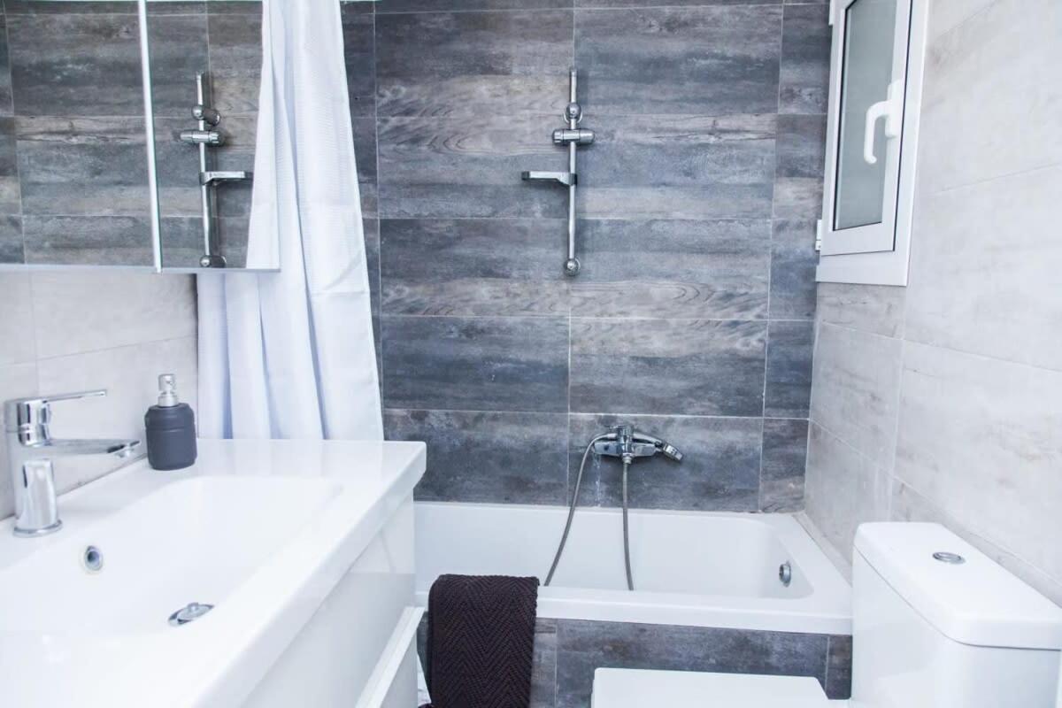 Sophisticated In Charming Kifisia Apartment Athens