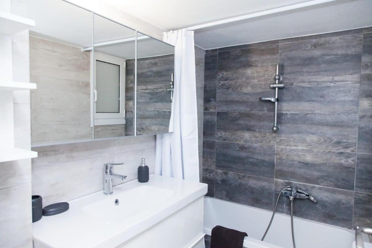 Apartment Sophisticated In Charming Kifisia Athens