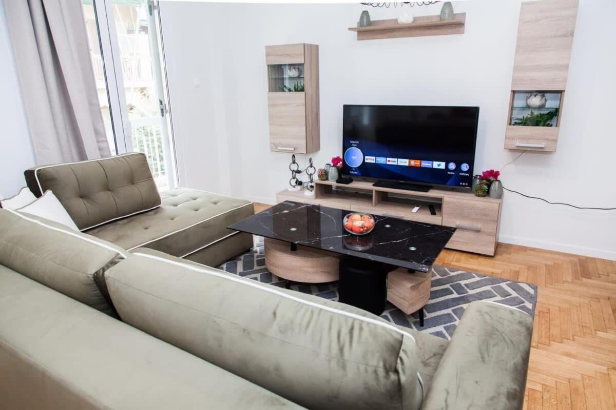 Sophisticated In Charming Kifisia Athens