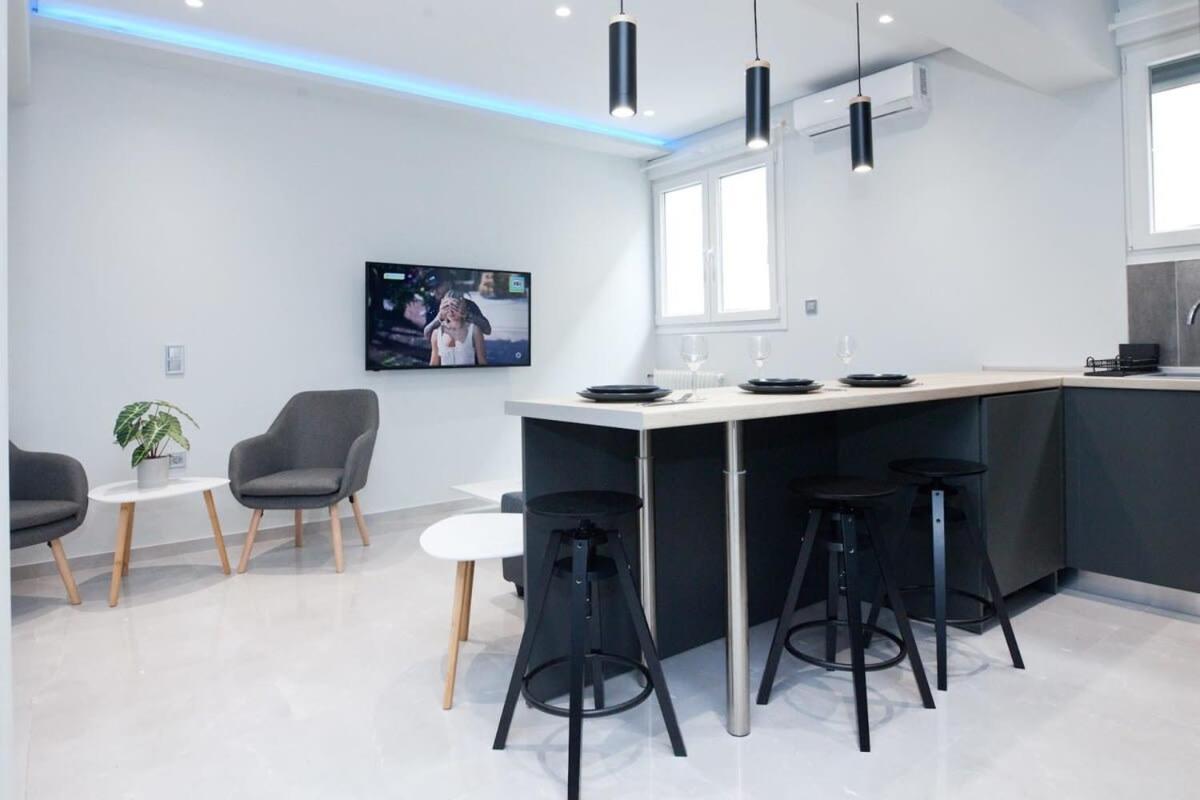 Athenian Comfort 1 Bd Retreat Next To Panormou *