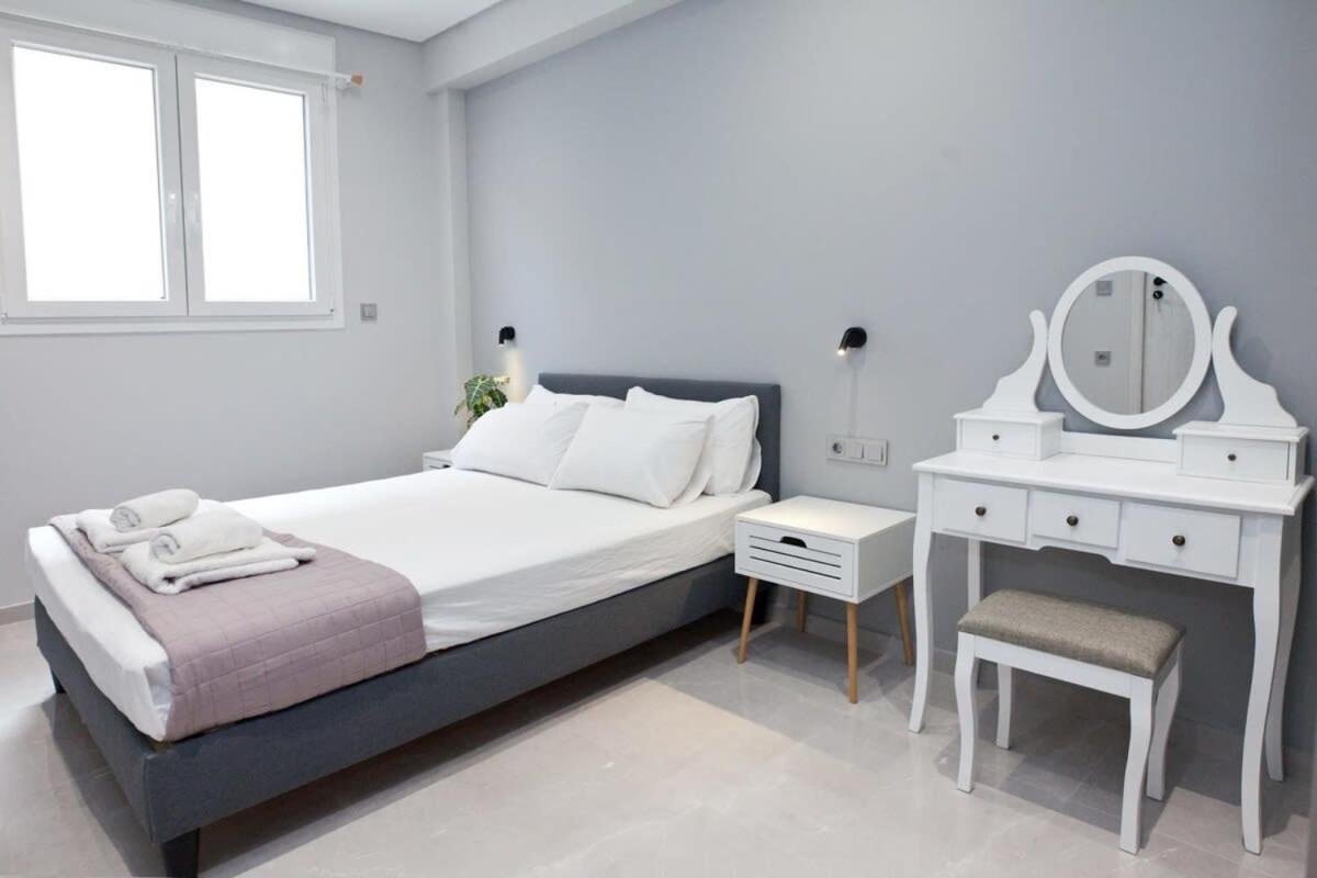 Athenian Comfort 1 Bd Retreat Next To Panormou