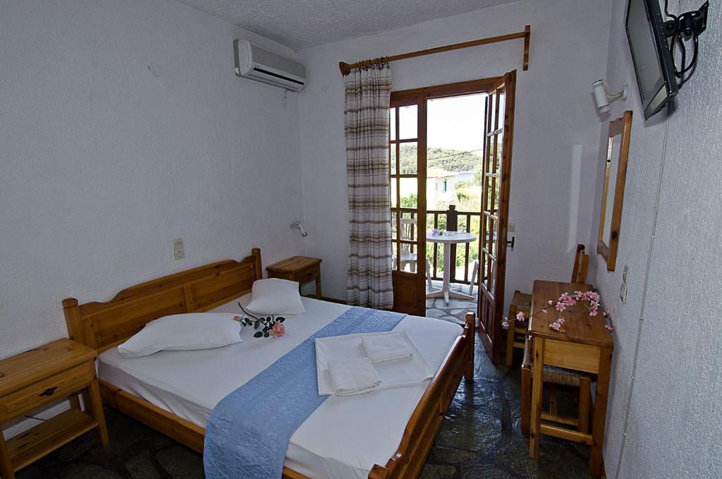 Narkissos Panormos (Skopelos)