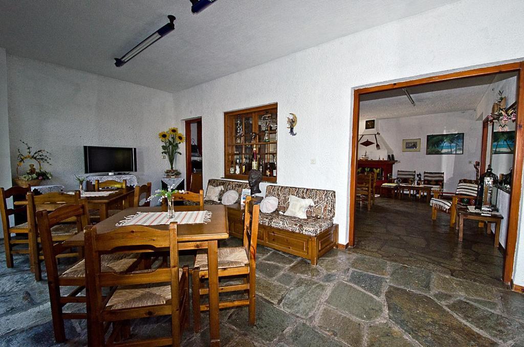 Hotel Narkissos 2*