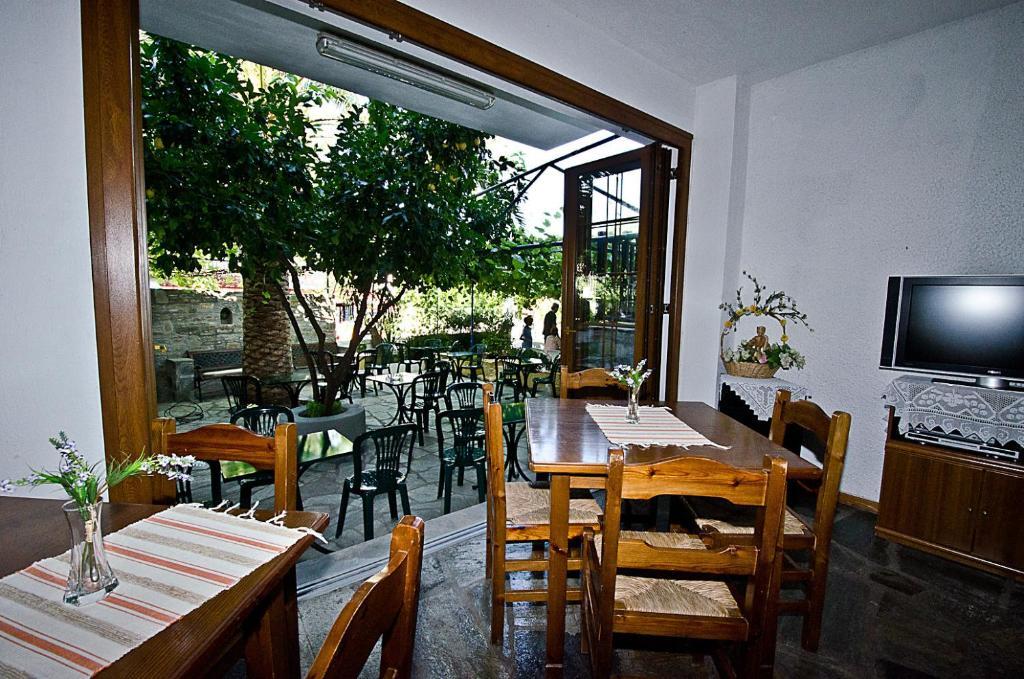 Narkissos Hotel