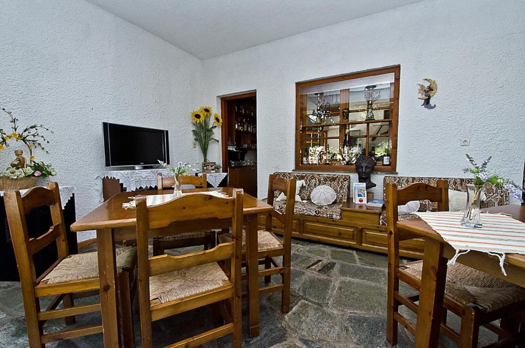 Hotel Narkissos 2*