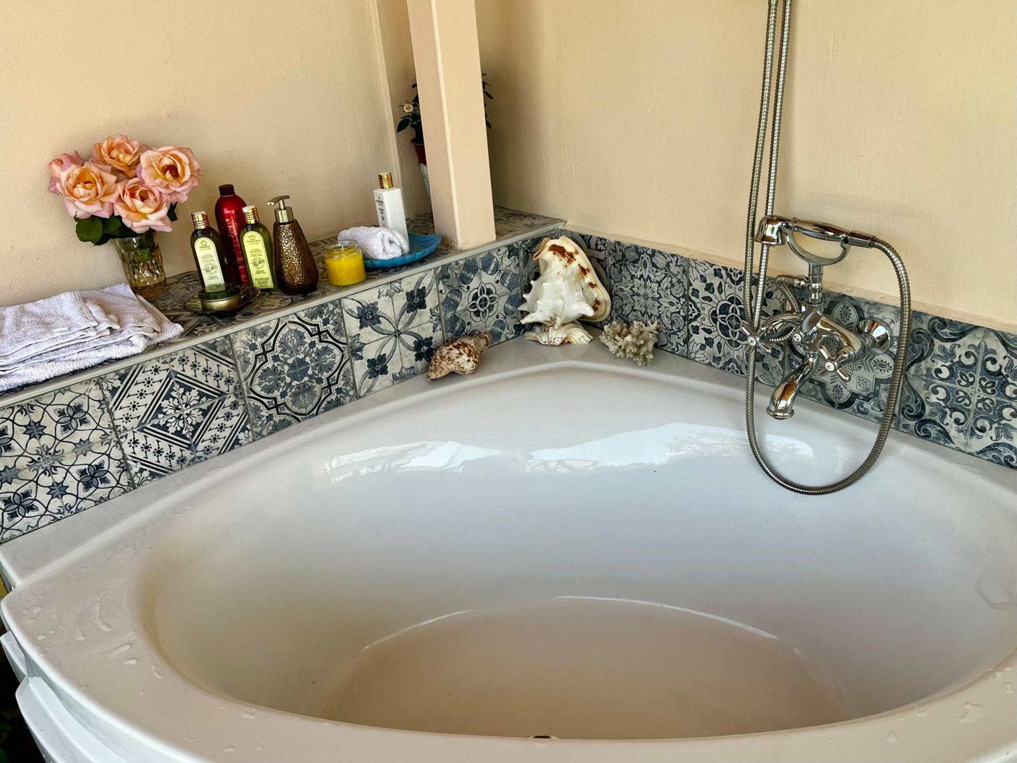 Holiday home Oasis With A Hammam Style Bath On Samos Island Naxos City