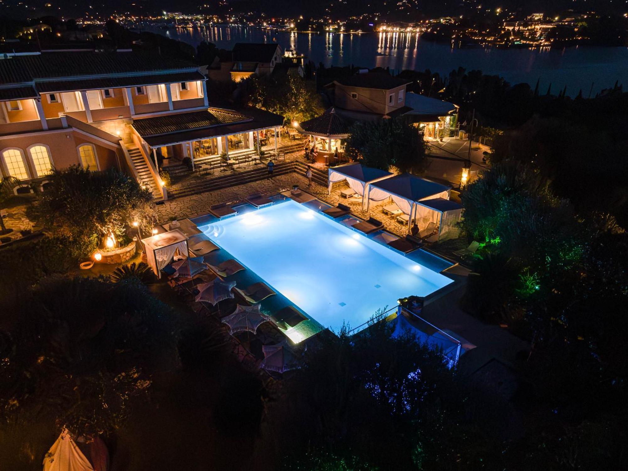 Nefeli Kommeno (Corfu)