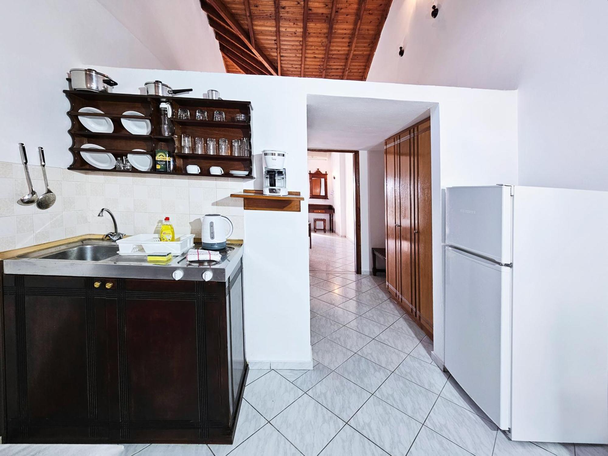 Apartment Katerina Marathokampos