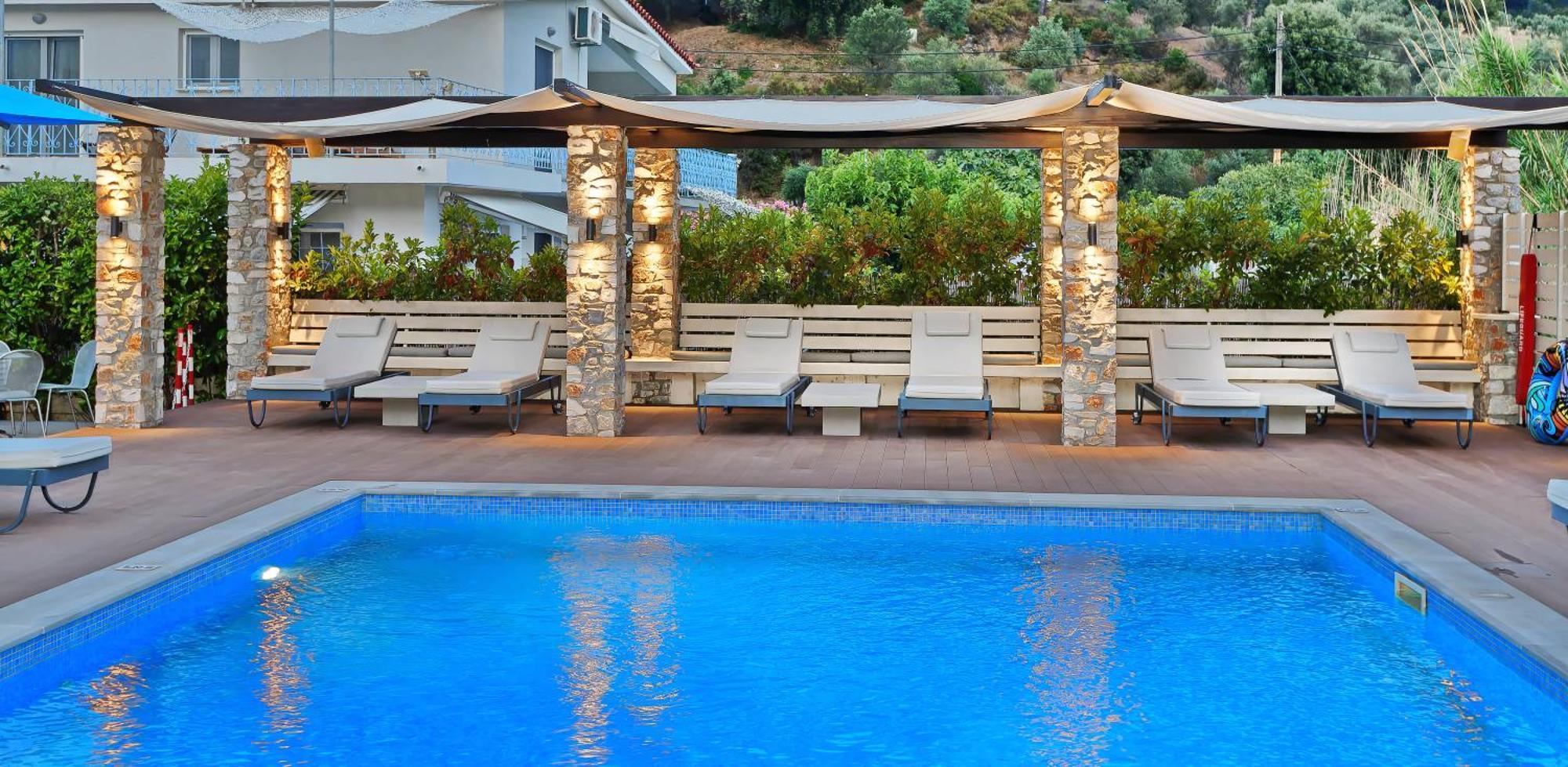Korali Aparthotel Troulos