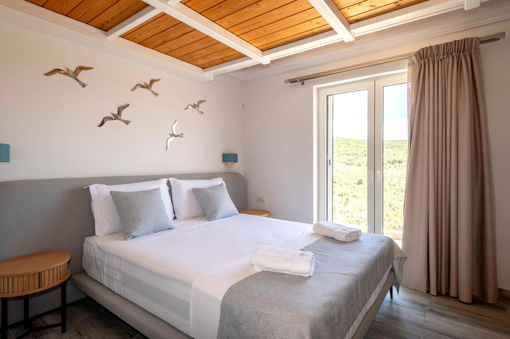 Alma Hills Apartment Gialova