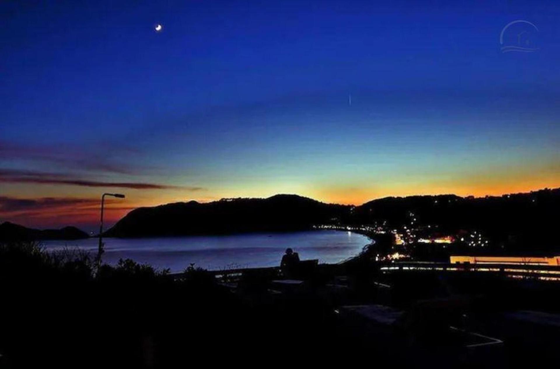 Art House Pagoi Sleeps 6 Parking 5 Min To Agios Georgios Pagon