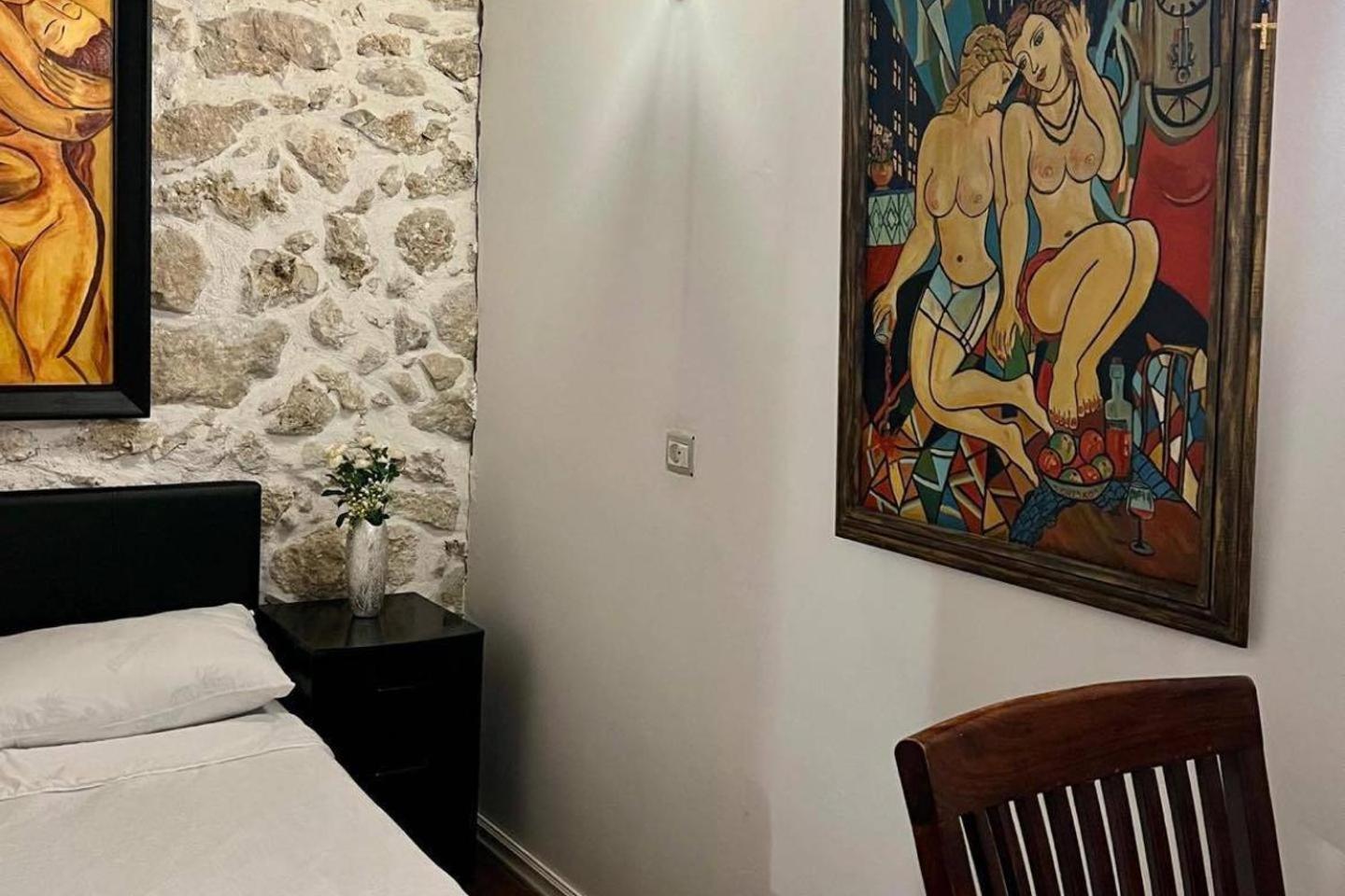 Holiday home Art House Pagoi Sleeps 6 Parking 5 Min To