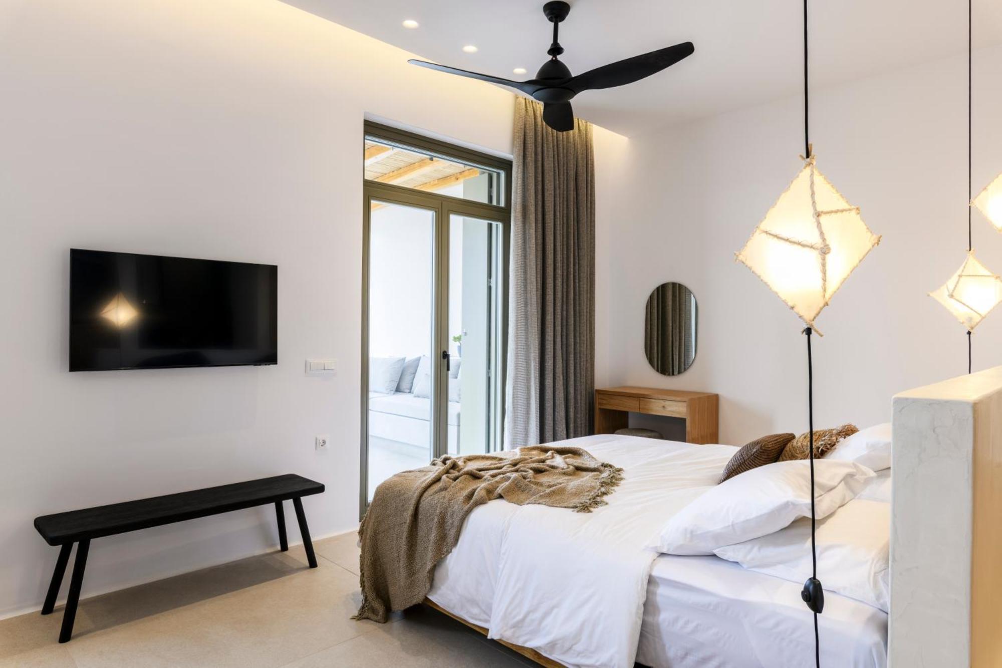 Hotel Panormos Bay Luxury