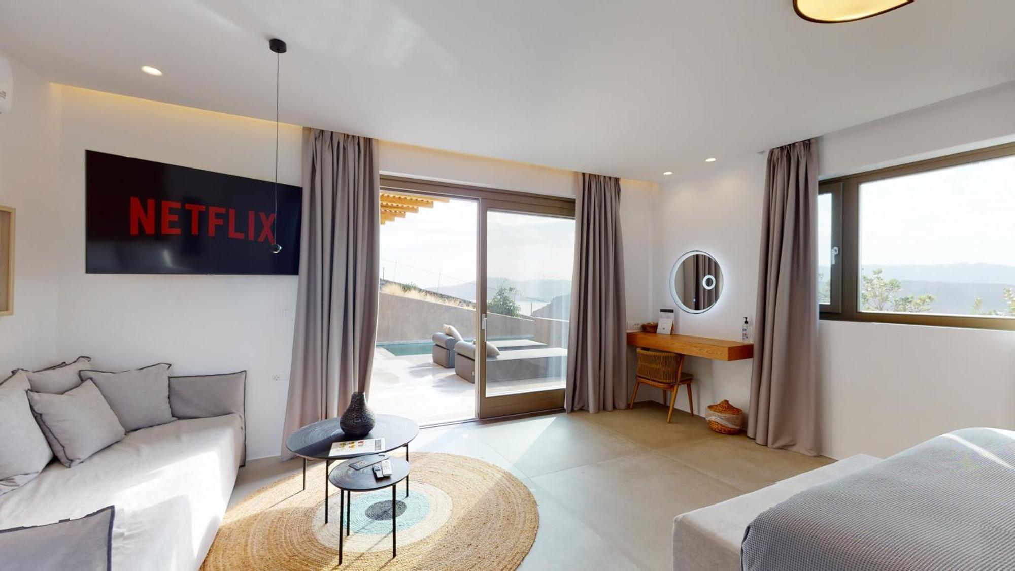 Panormos Bay Luxury