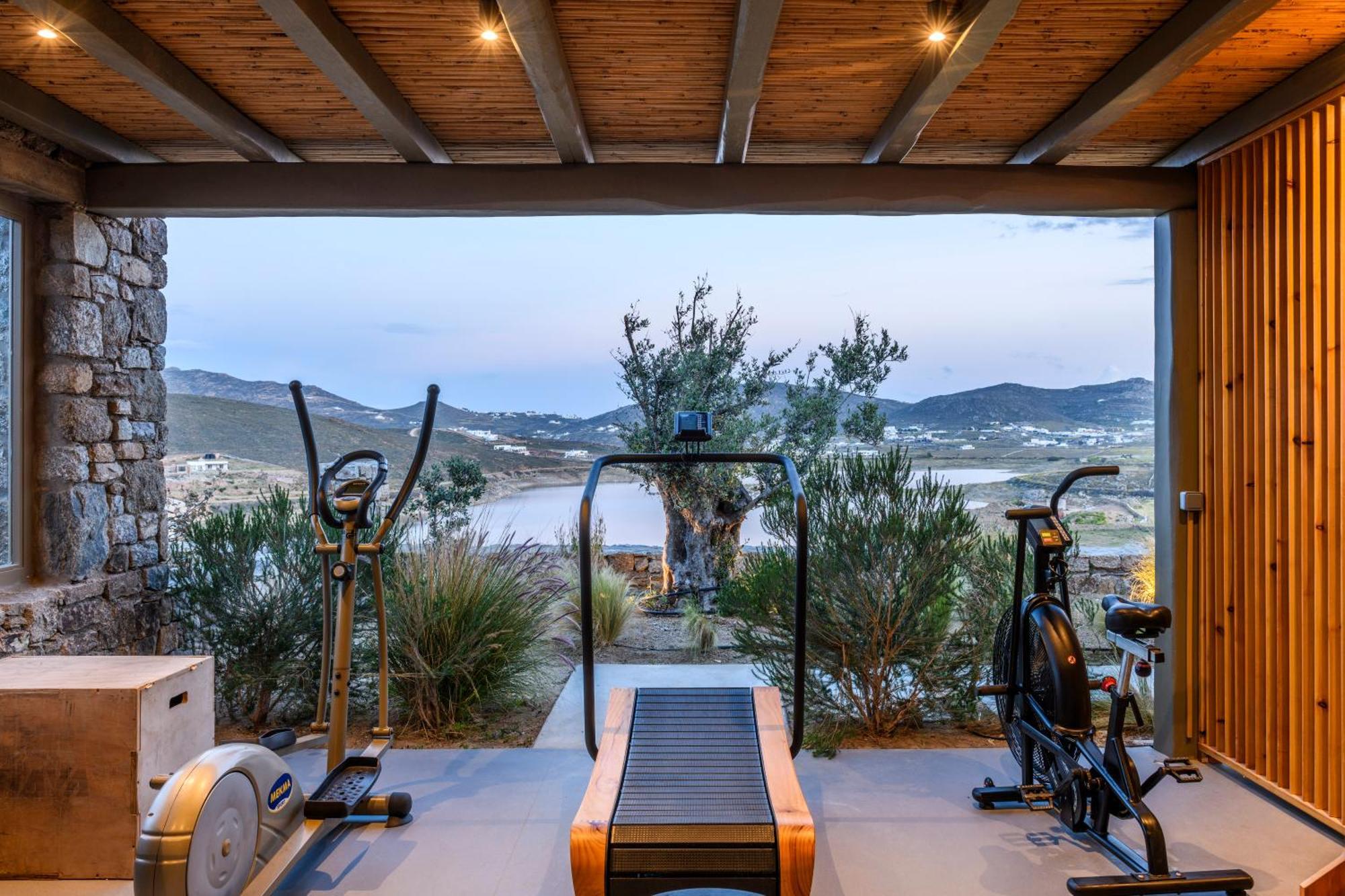 Panormos Bay Luxury Hotel