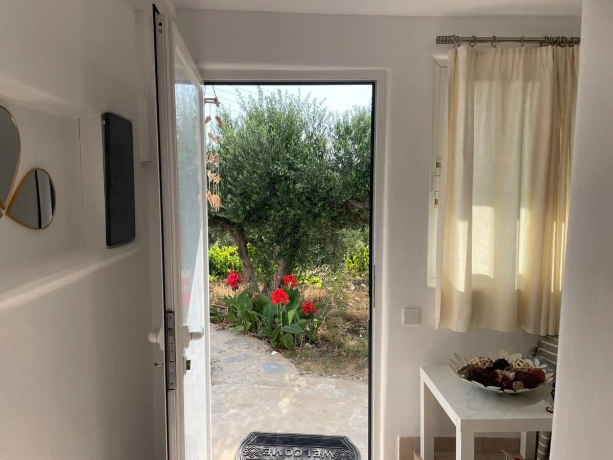 Gorgeous White Marsis In Paros * Glifades