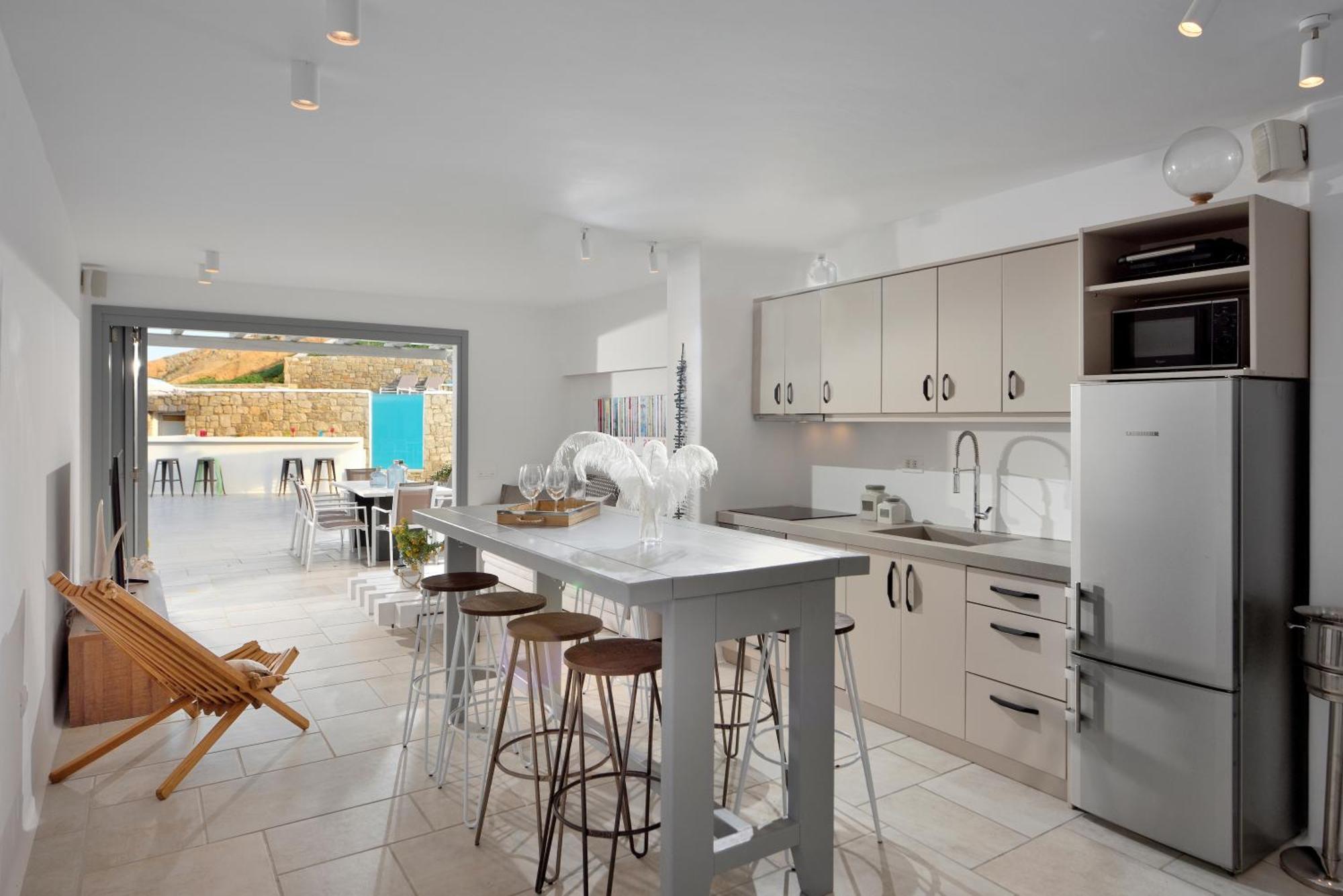 Sapphire 6bed With Pool And Hot Tub In Villa *