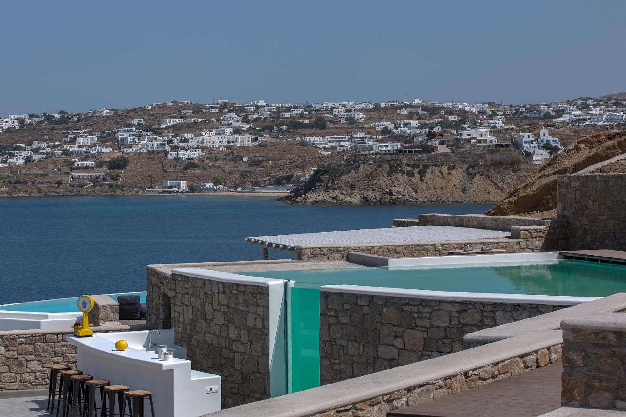 Sapphire 6bed With Pool And Hot Tub In Villa Ornos (Mykonos)
