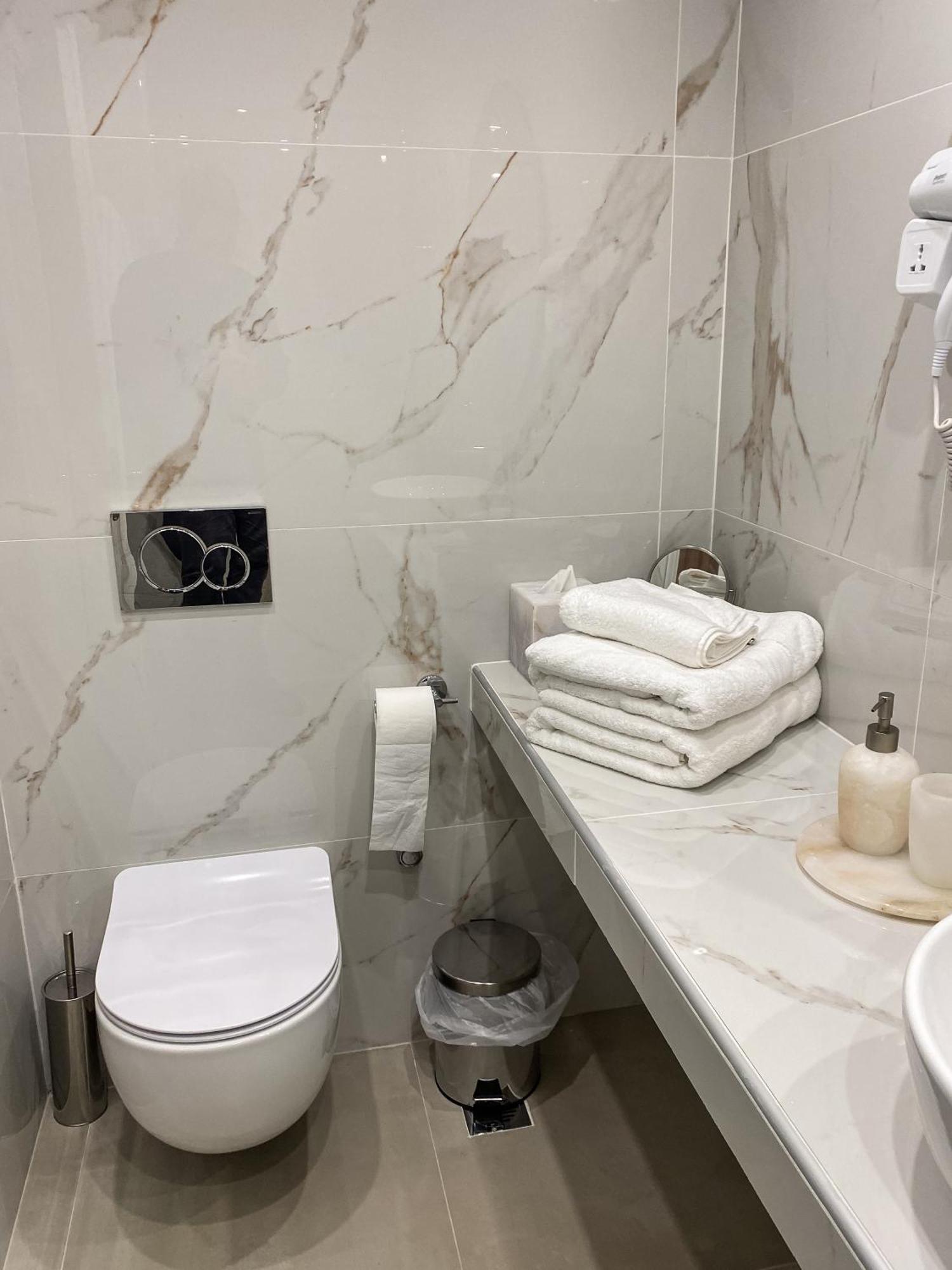Apartment Modern With Large Private Balcony Athens