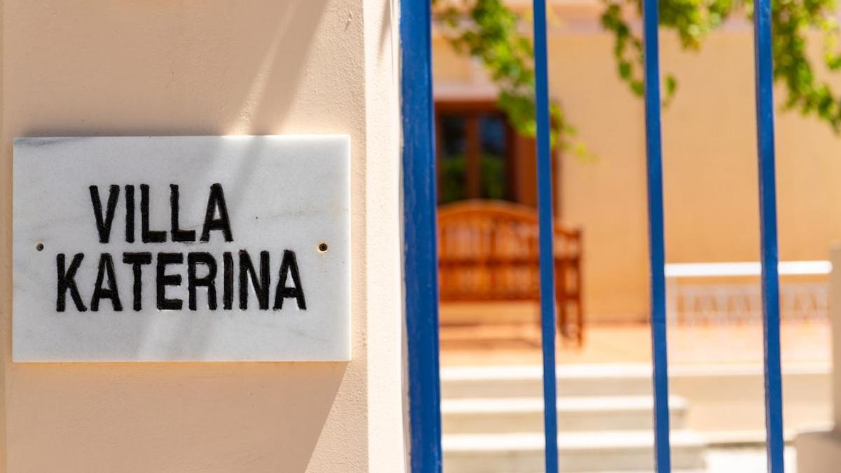 Katerina Bbq & Pool! Villa *
