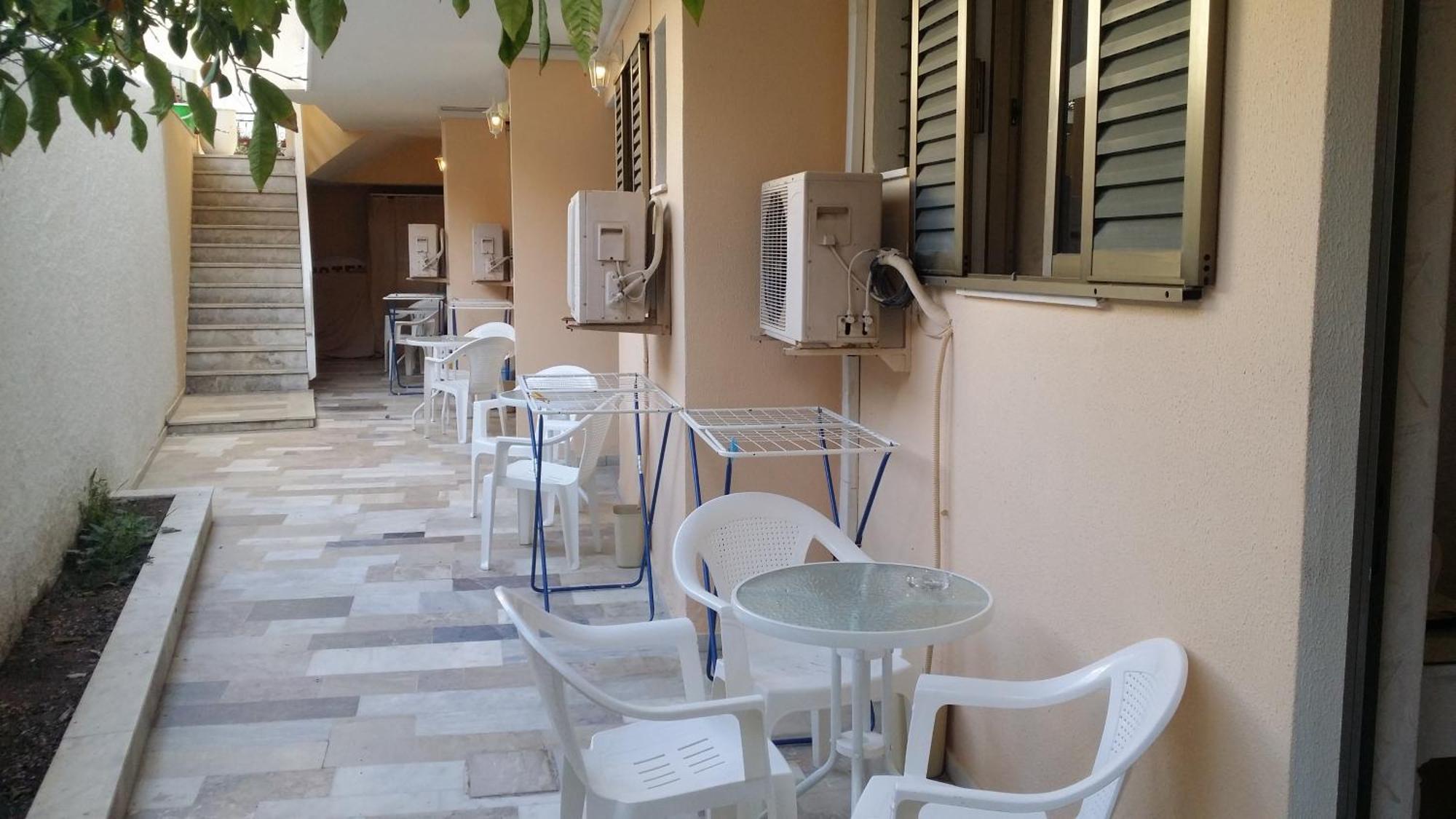 Rachel Hotel *