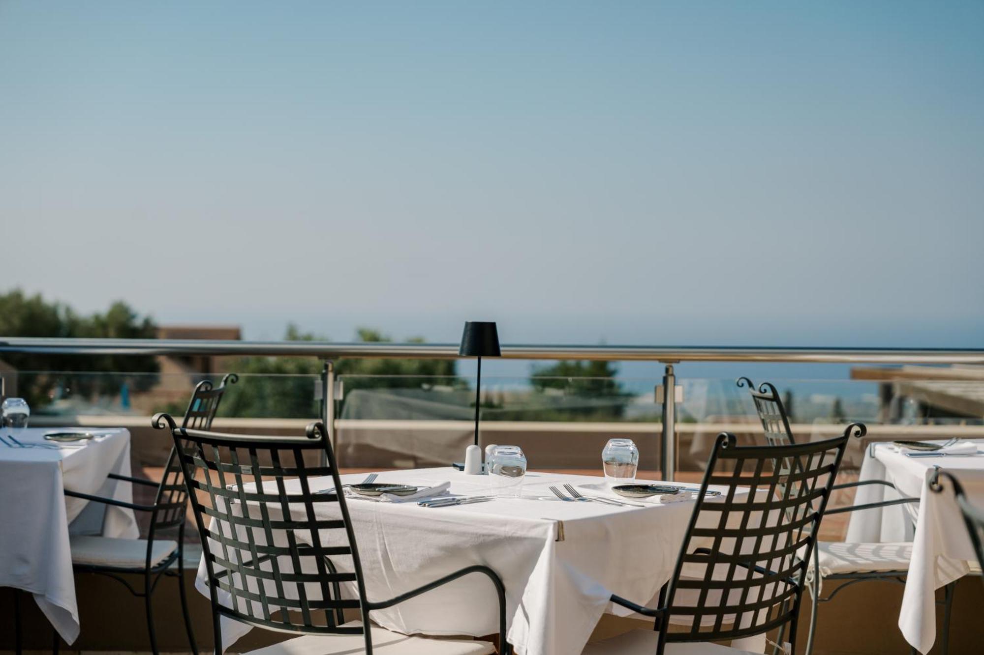 Village Heights Hotel Hersonissos (Crete)