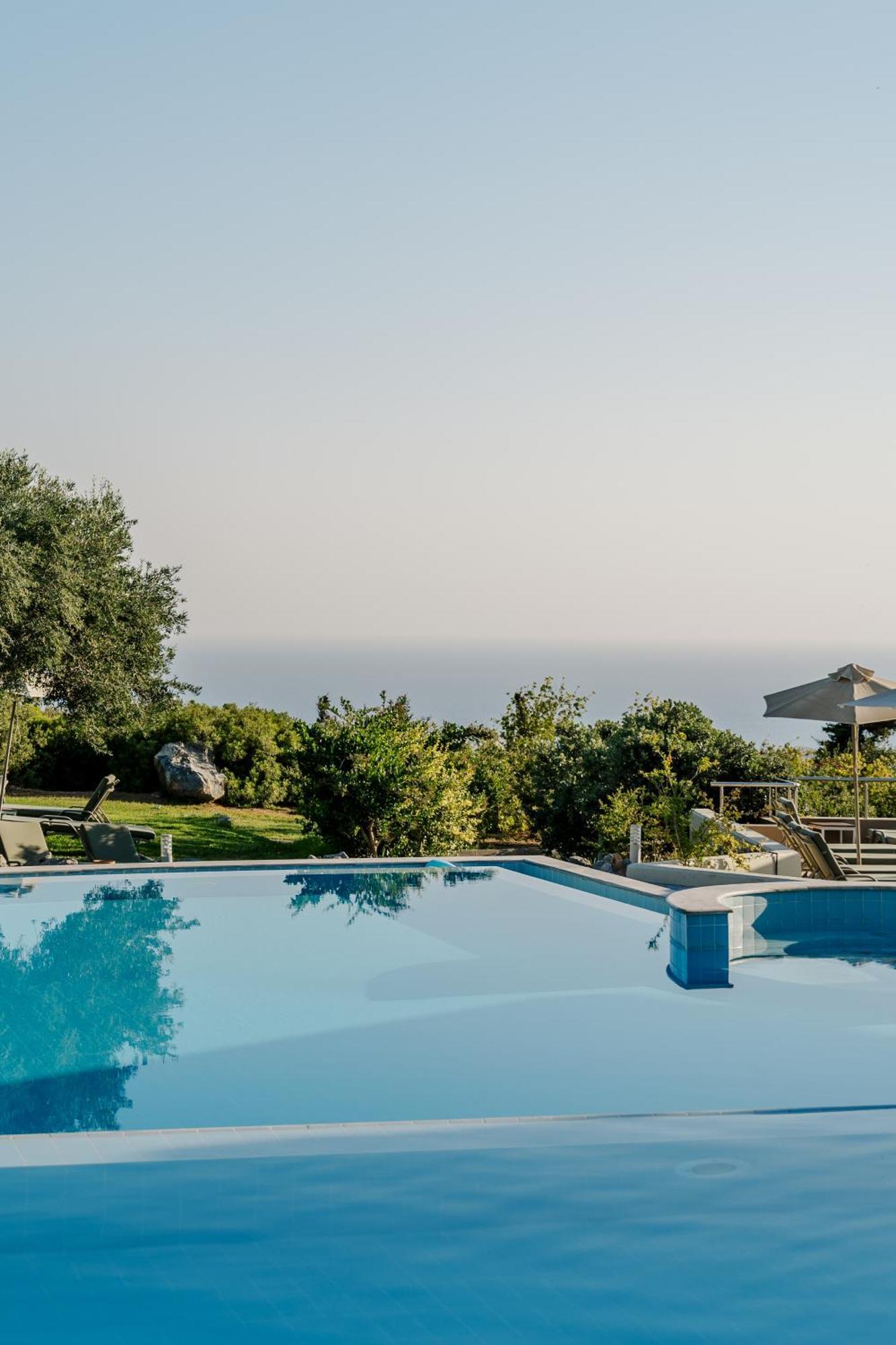 Hotel Village Heights Hersonissos (Crete)