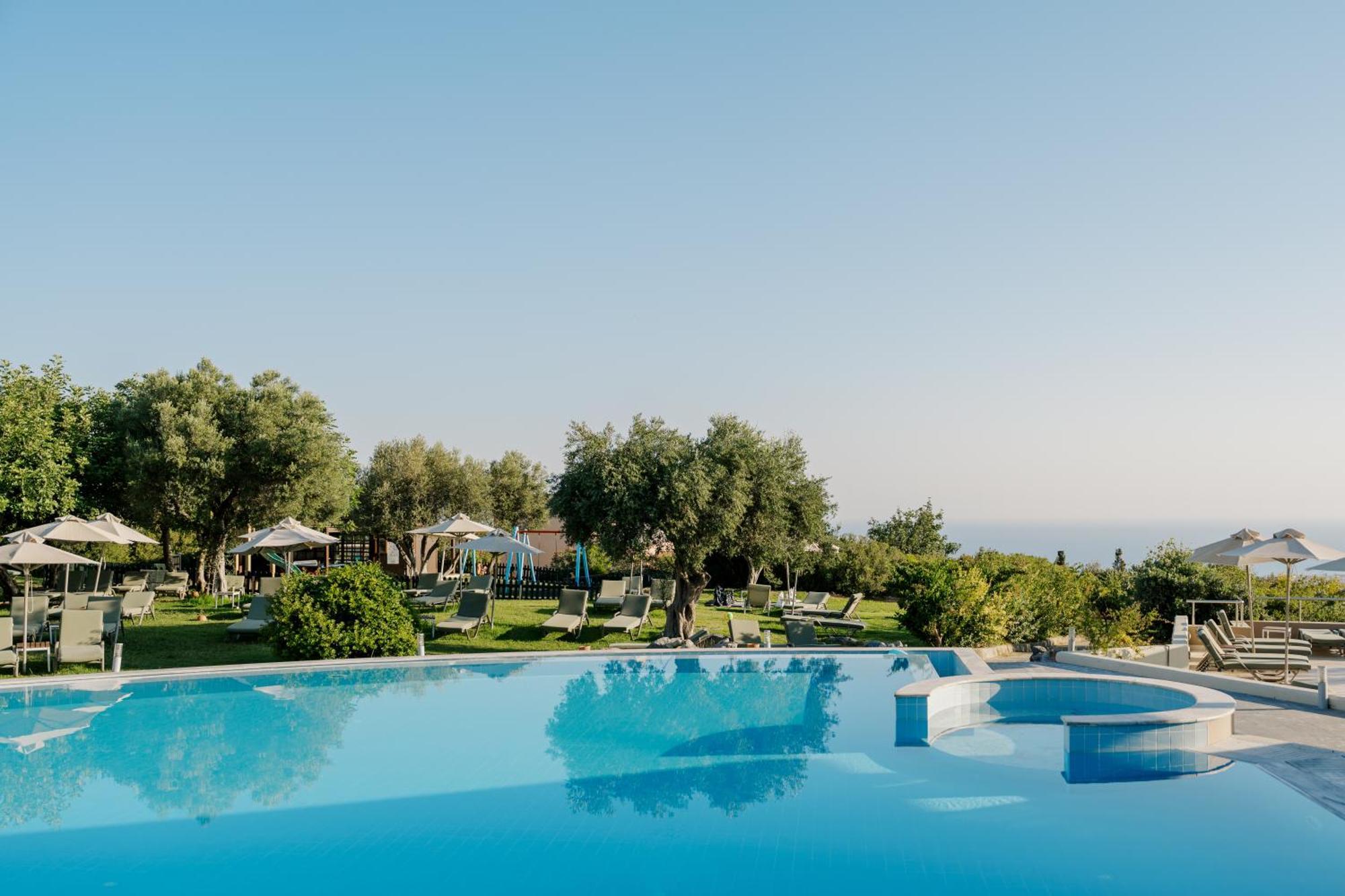 Hotel Village Heights 5*
