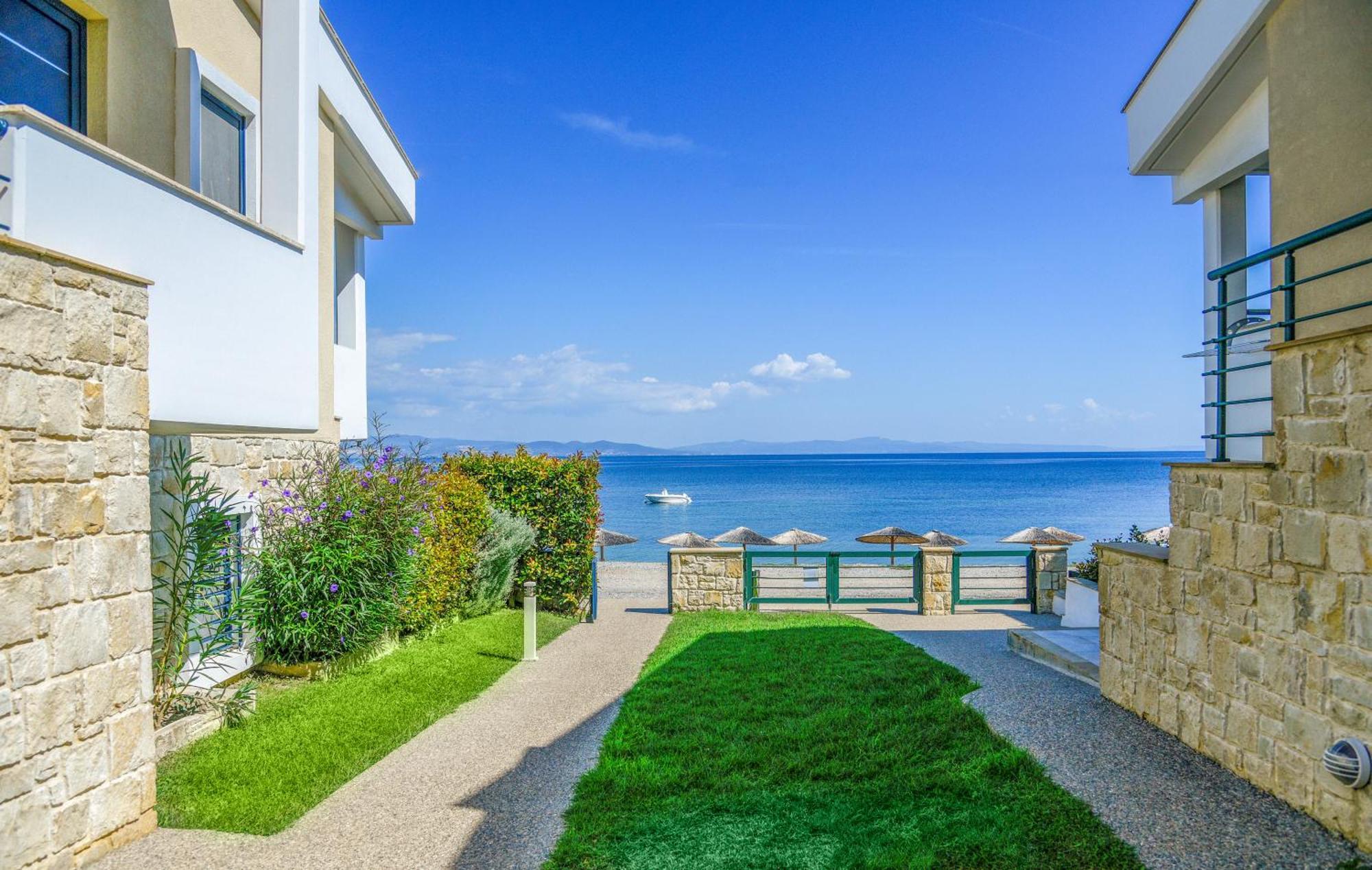 Elpiniki Luxury