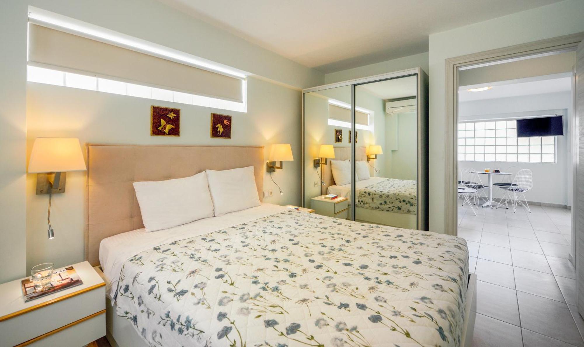 Elpiniki Luxury Nea Poteidaia