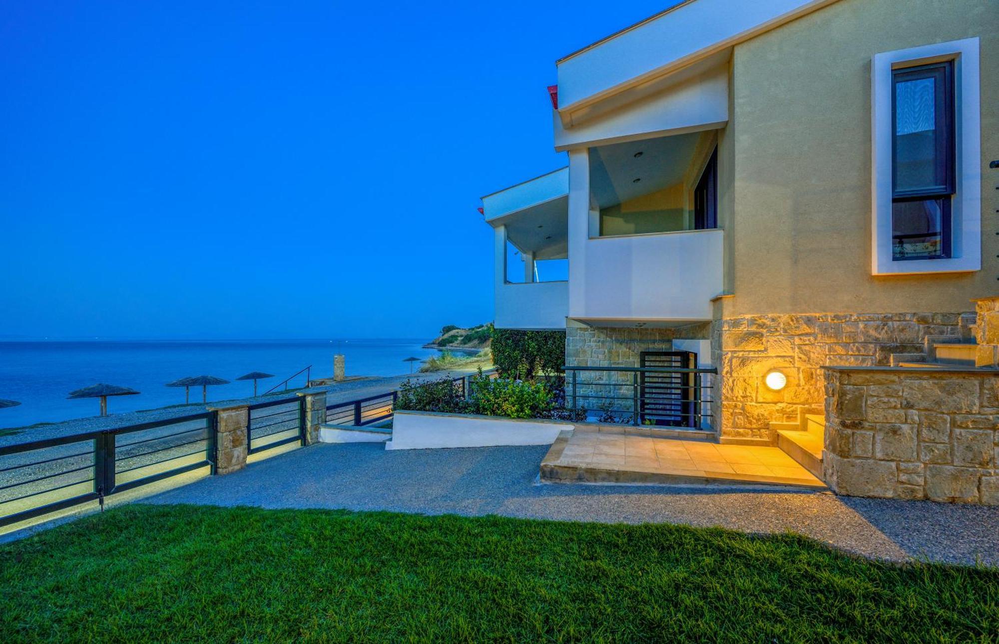 Apartment Elpiniki Luxury Nea Poteidaia
