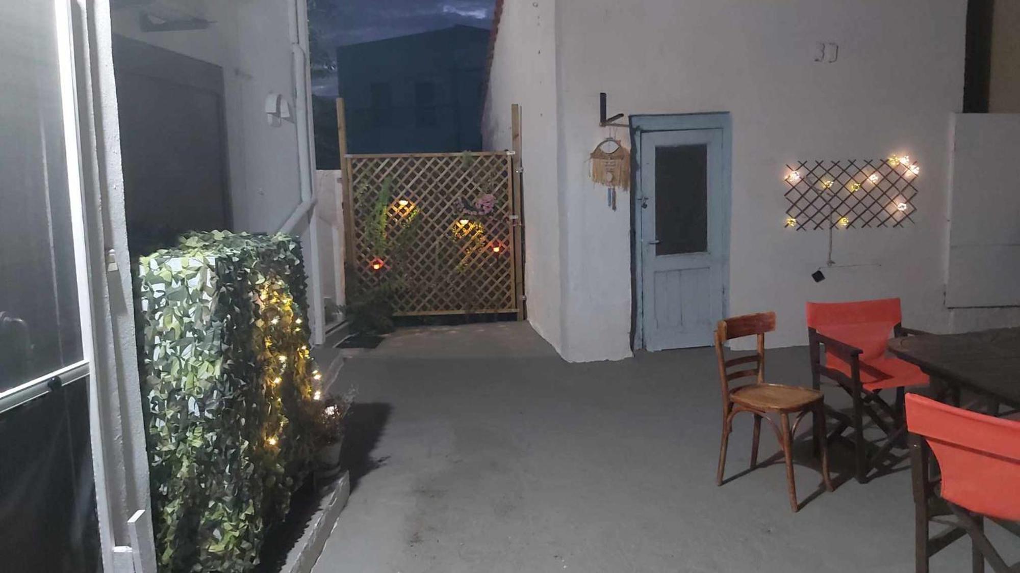 Apartment Kostas - ενοικιαζόμενα με κουζινάκι