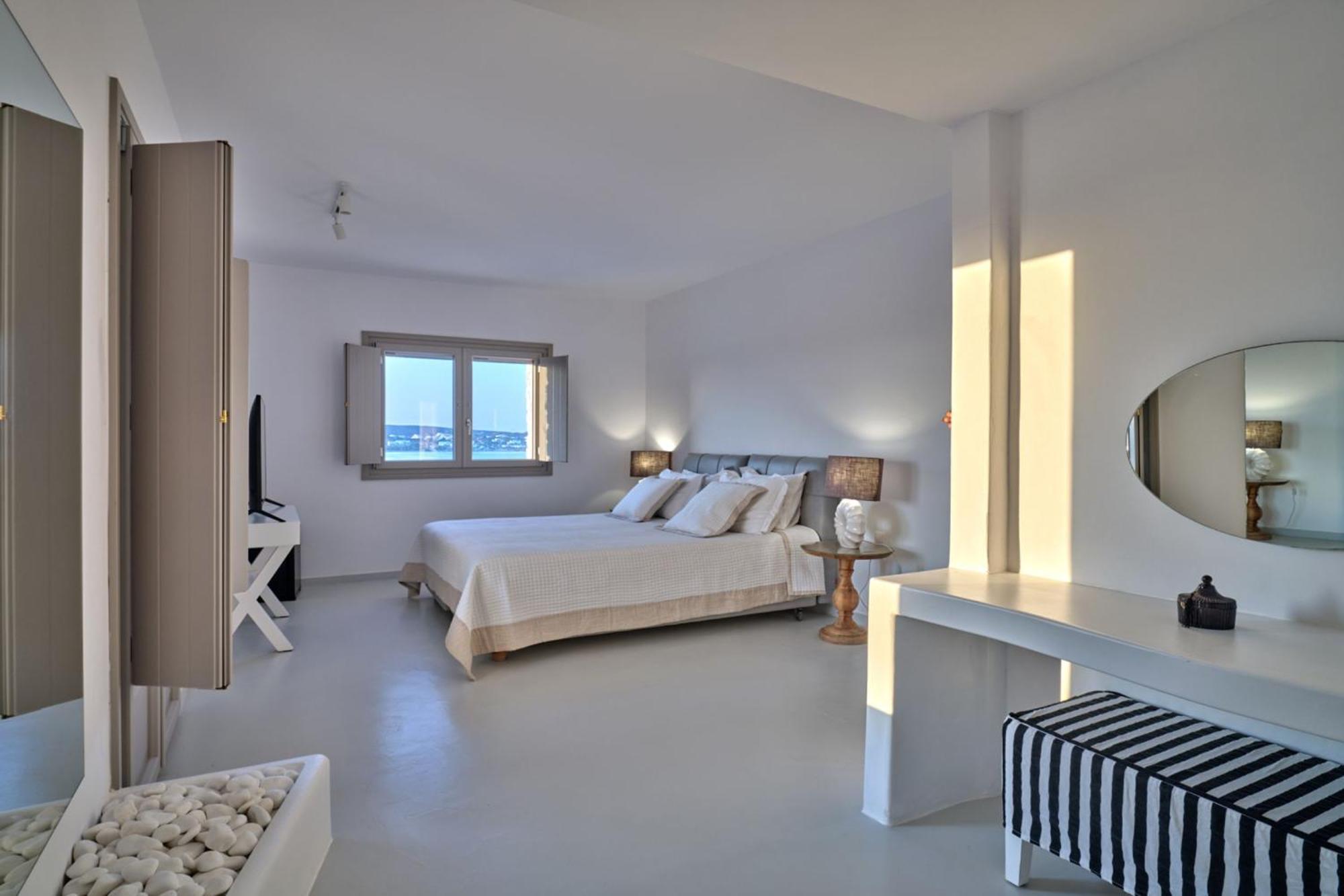 Empire Luxury * Santa Maria (Paros)