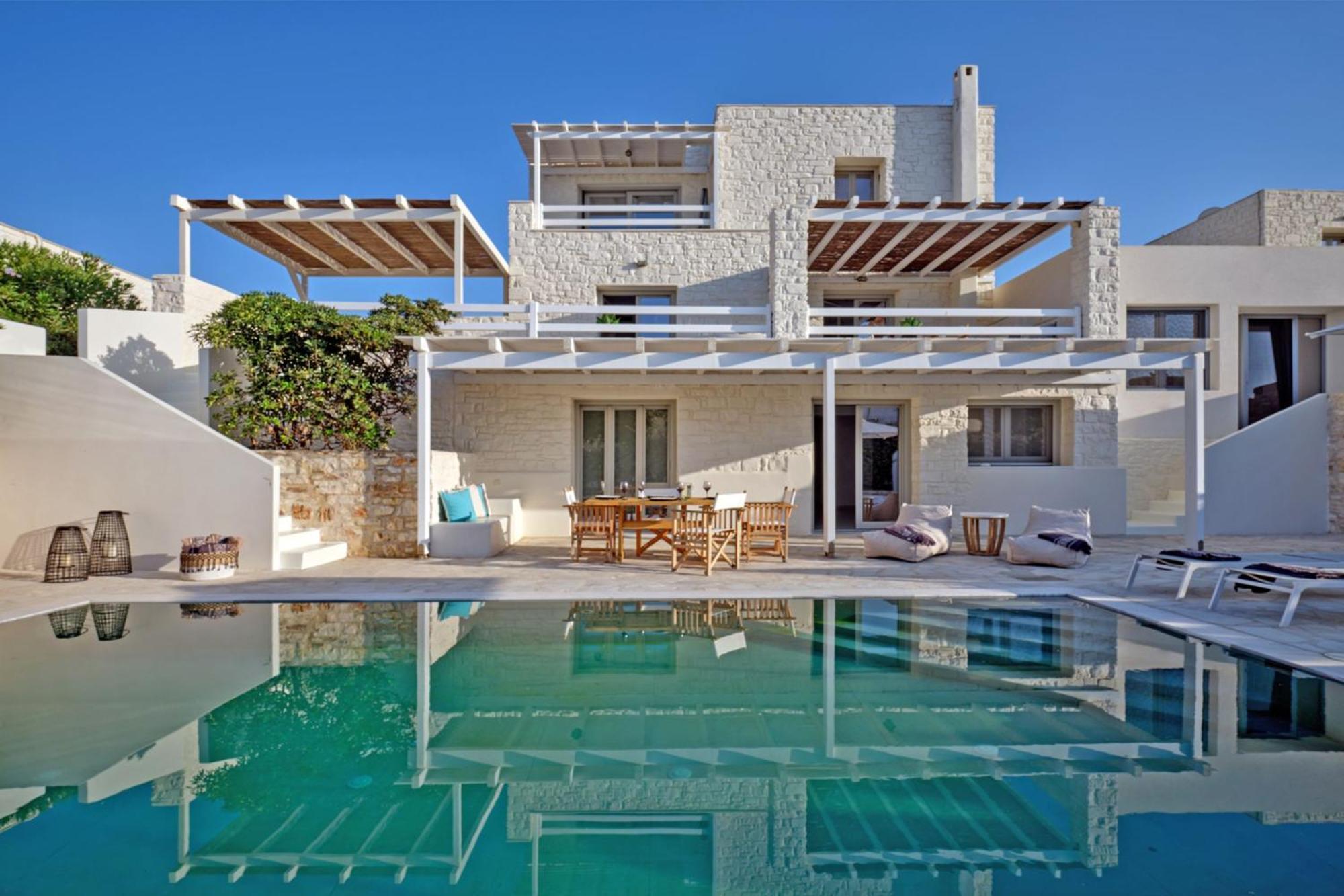 Empire Luxury Villa Santa Maria (Paros)