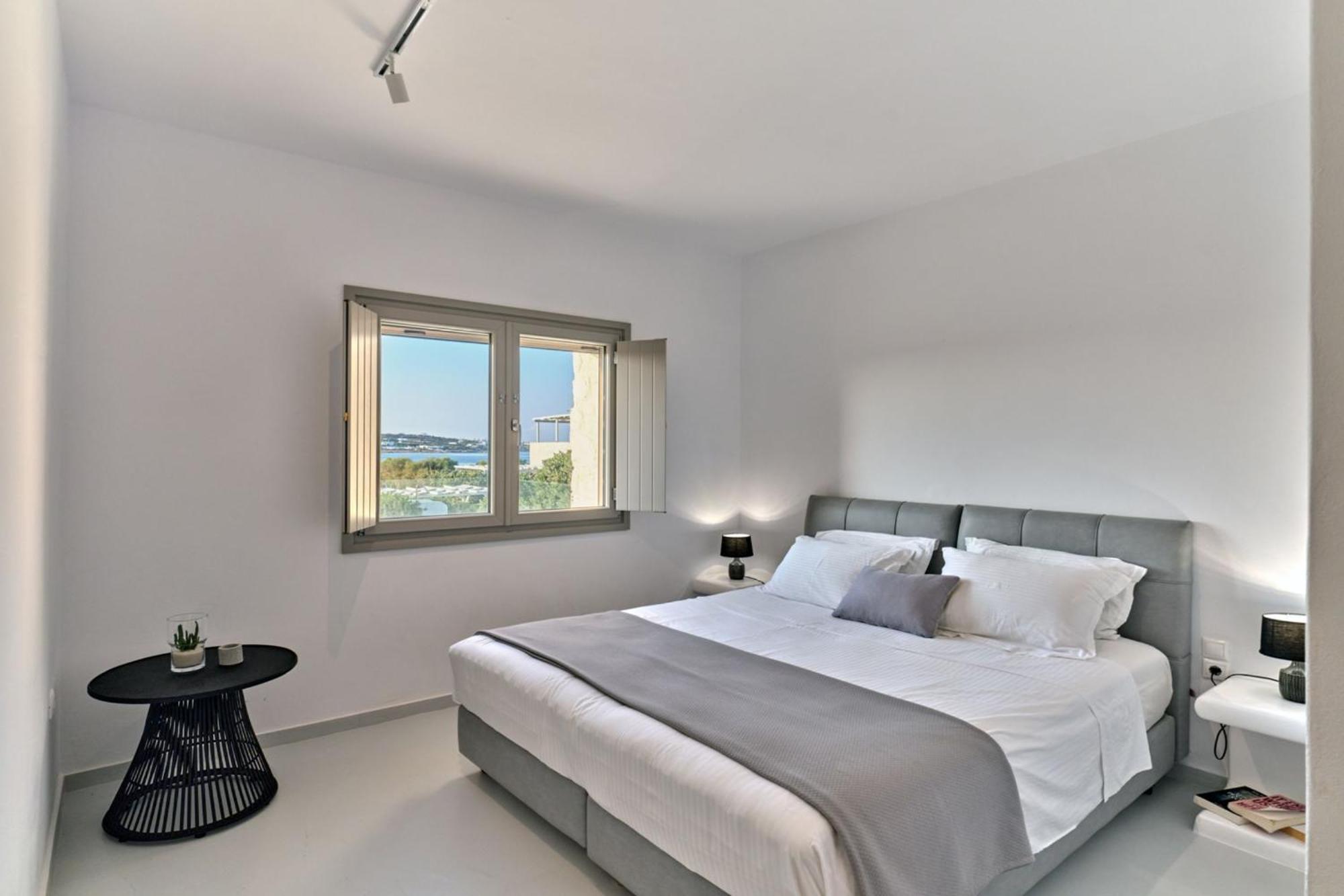 Empire Luxury Santa Maria (Paros)