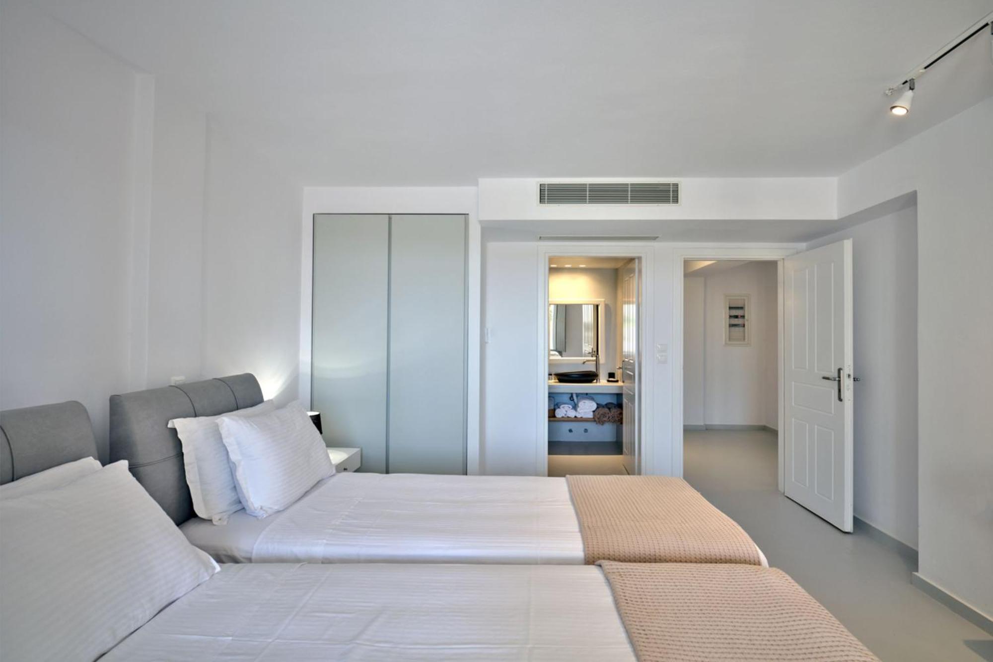 Empire Luxury Villa Santa Maria (Paros)